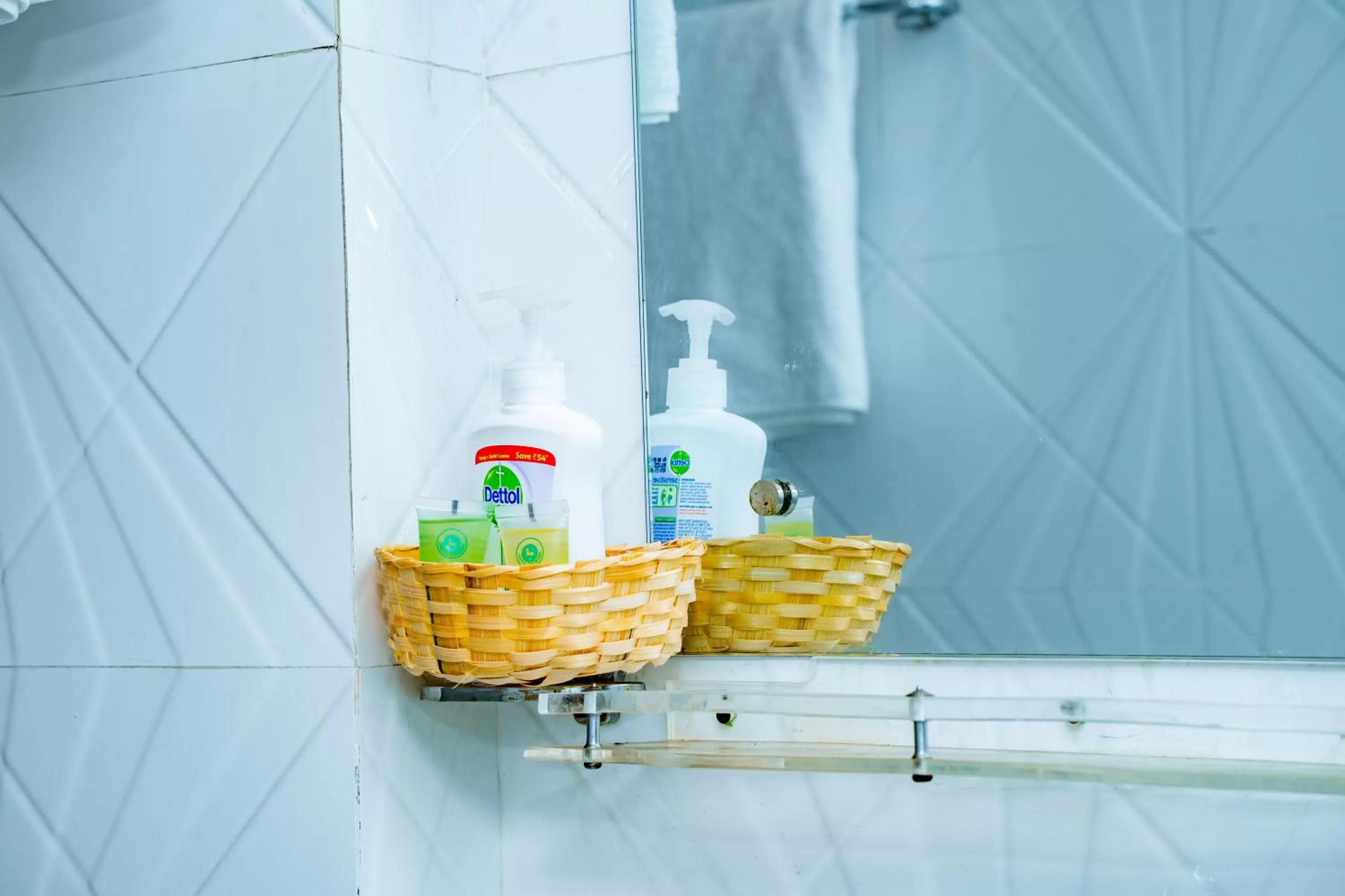 Bathroom in Silu Homes by Hostmandu