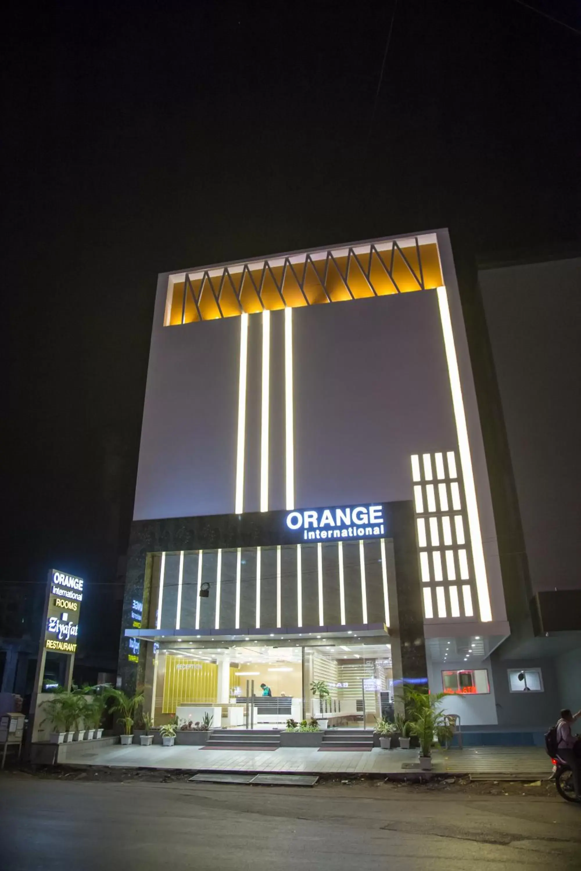 Hotel Orange International Hotel Orange International