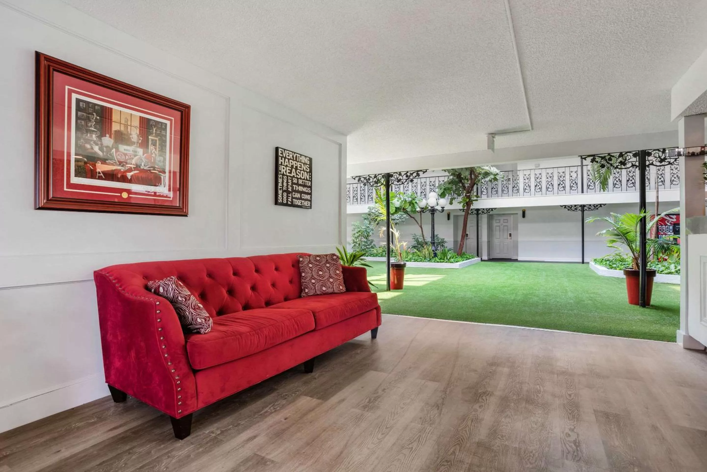 Lobby or reception in Baymont by Wyndham Montgomery AL