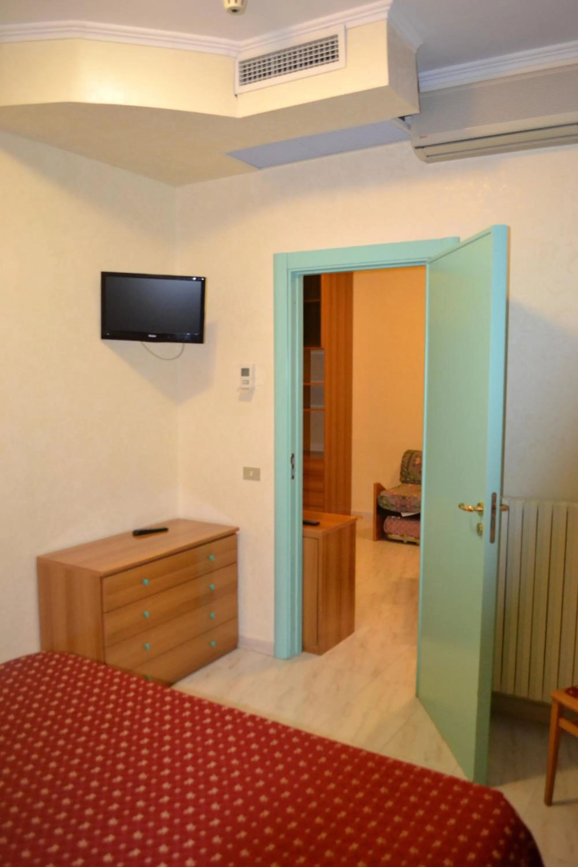 Decorative detail, Bed in La Villa dei Gourmets - Struttura Sanificata