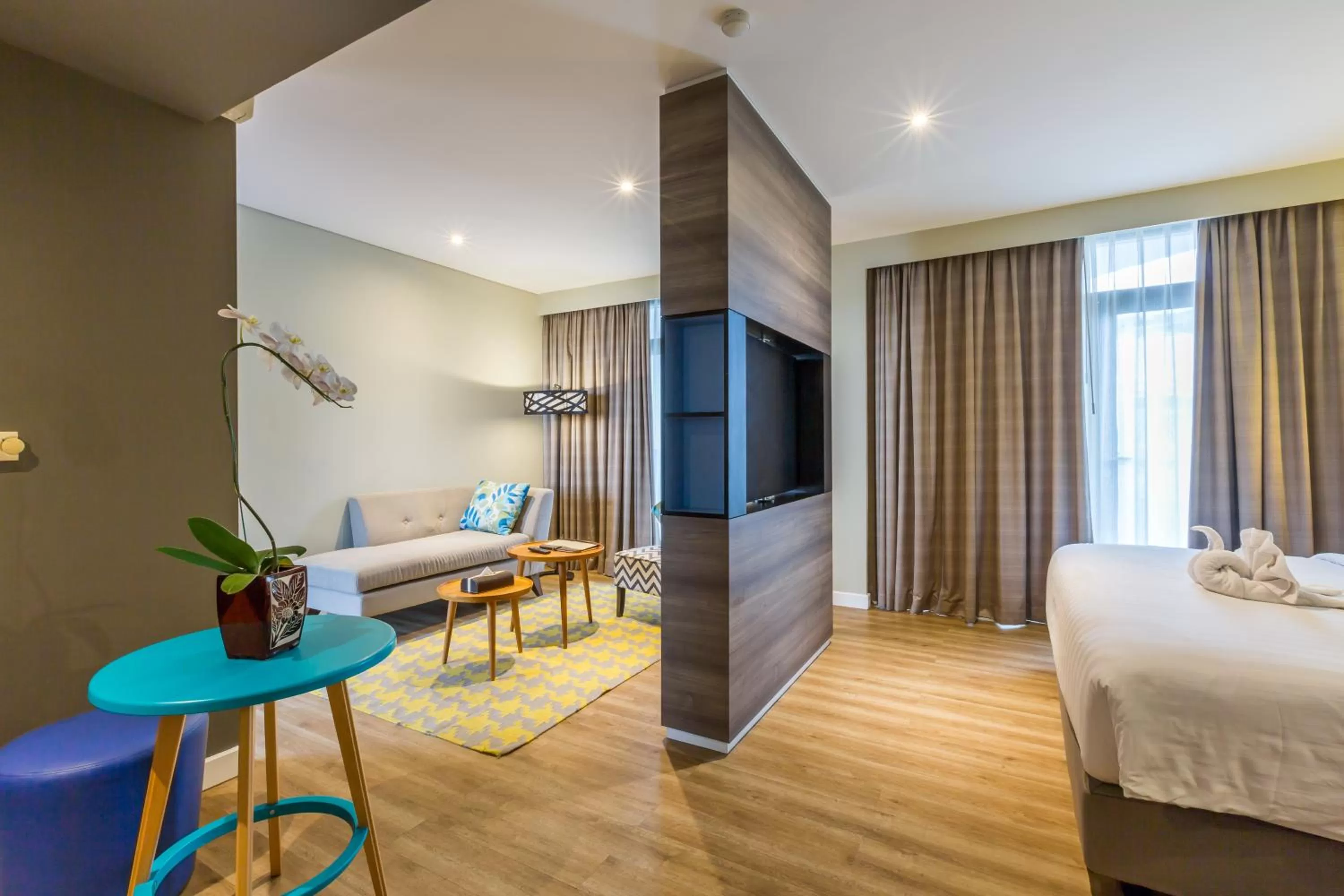 Living room, Bed in Wyndham Garden Kuta Beach Bali