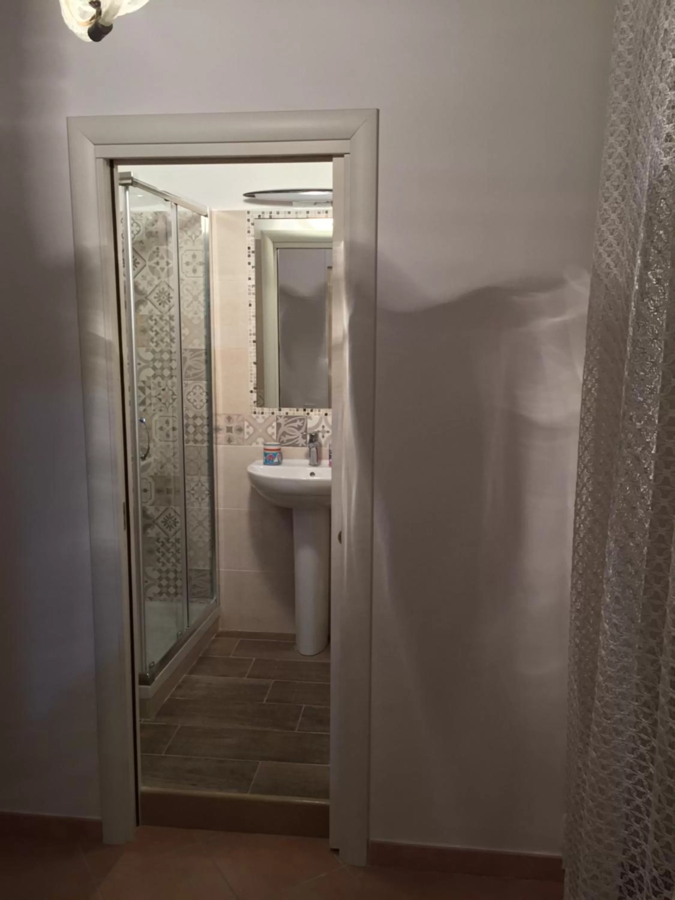 Lake view, Bathroom in B&B Pozzo dei Desideri