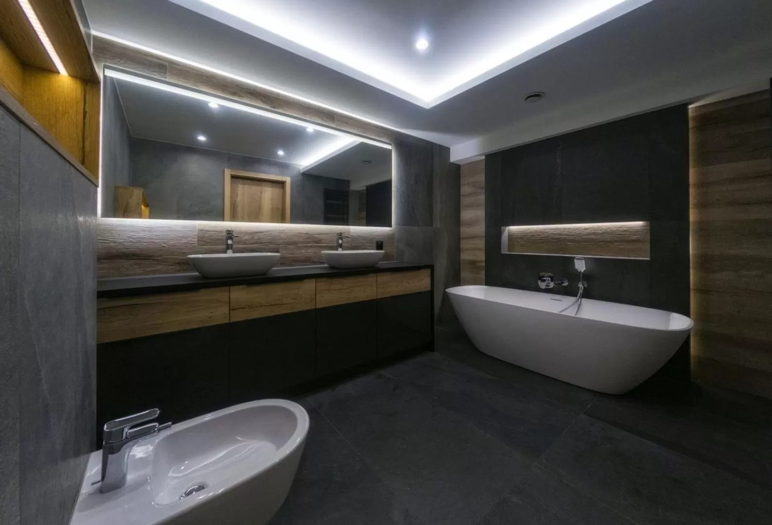 Toilet in Hotel META Resort & Vine SPA