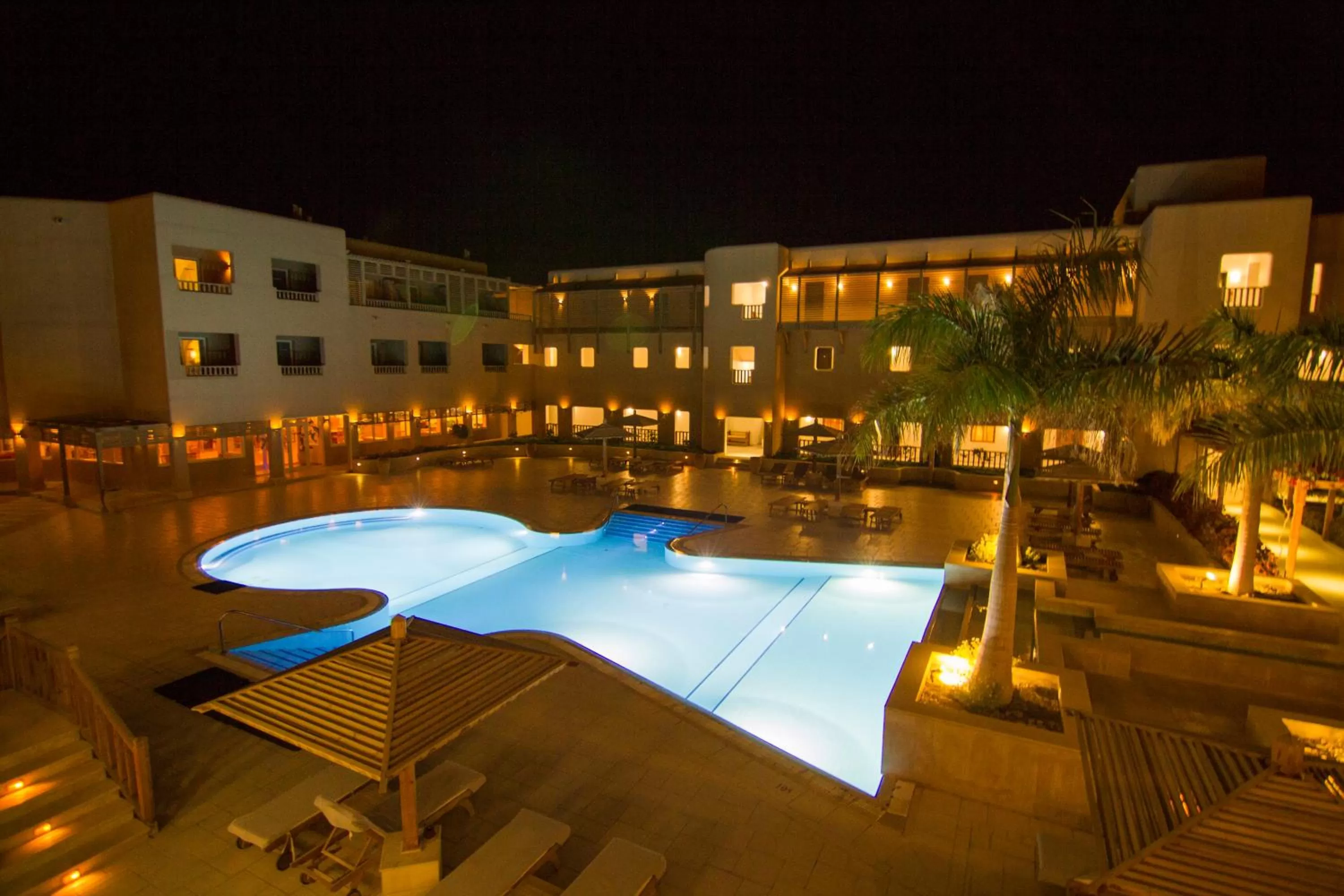 Night in The Breakers Diving and Surfing Lodge Soma Bay