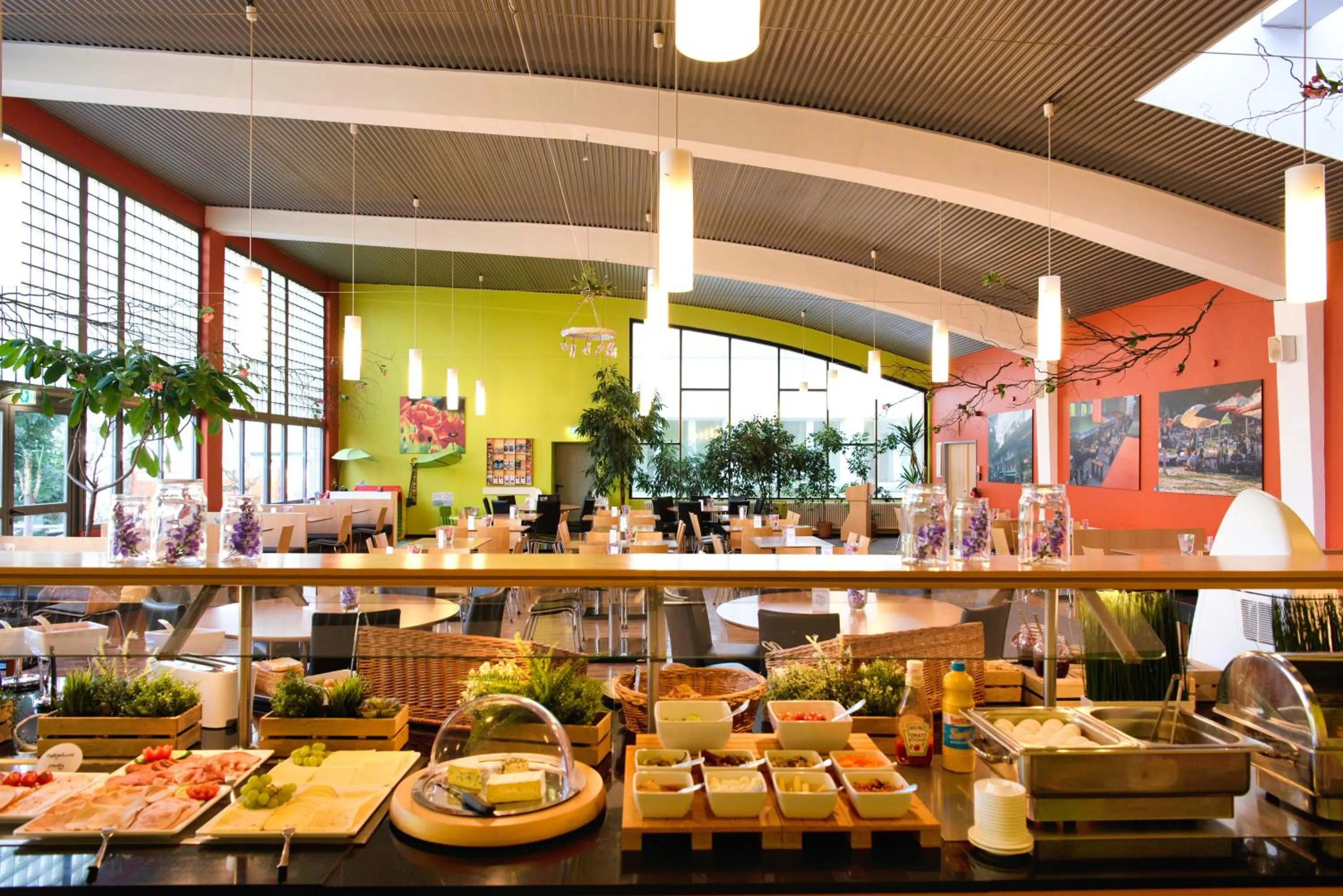 Buffet breakfast in Familienhotel Citylight