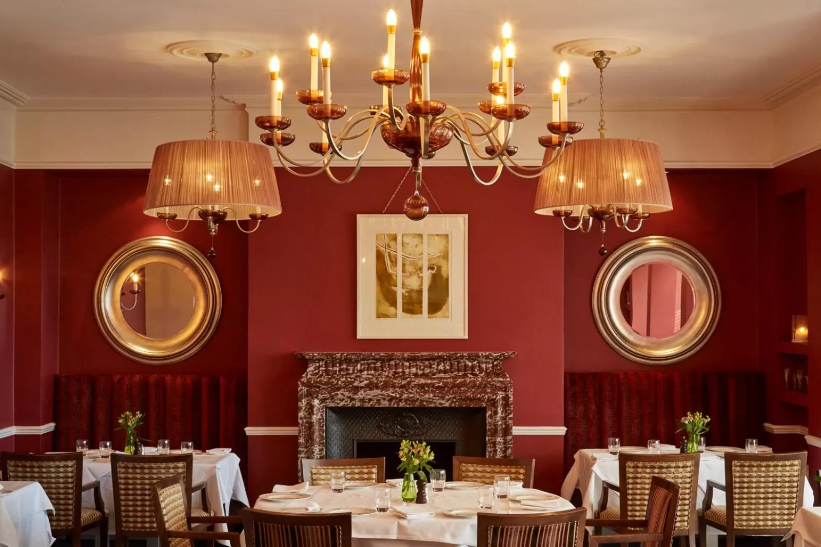 Restaurant/places to eat in Ockenden Manor Hotel & Spa