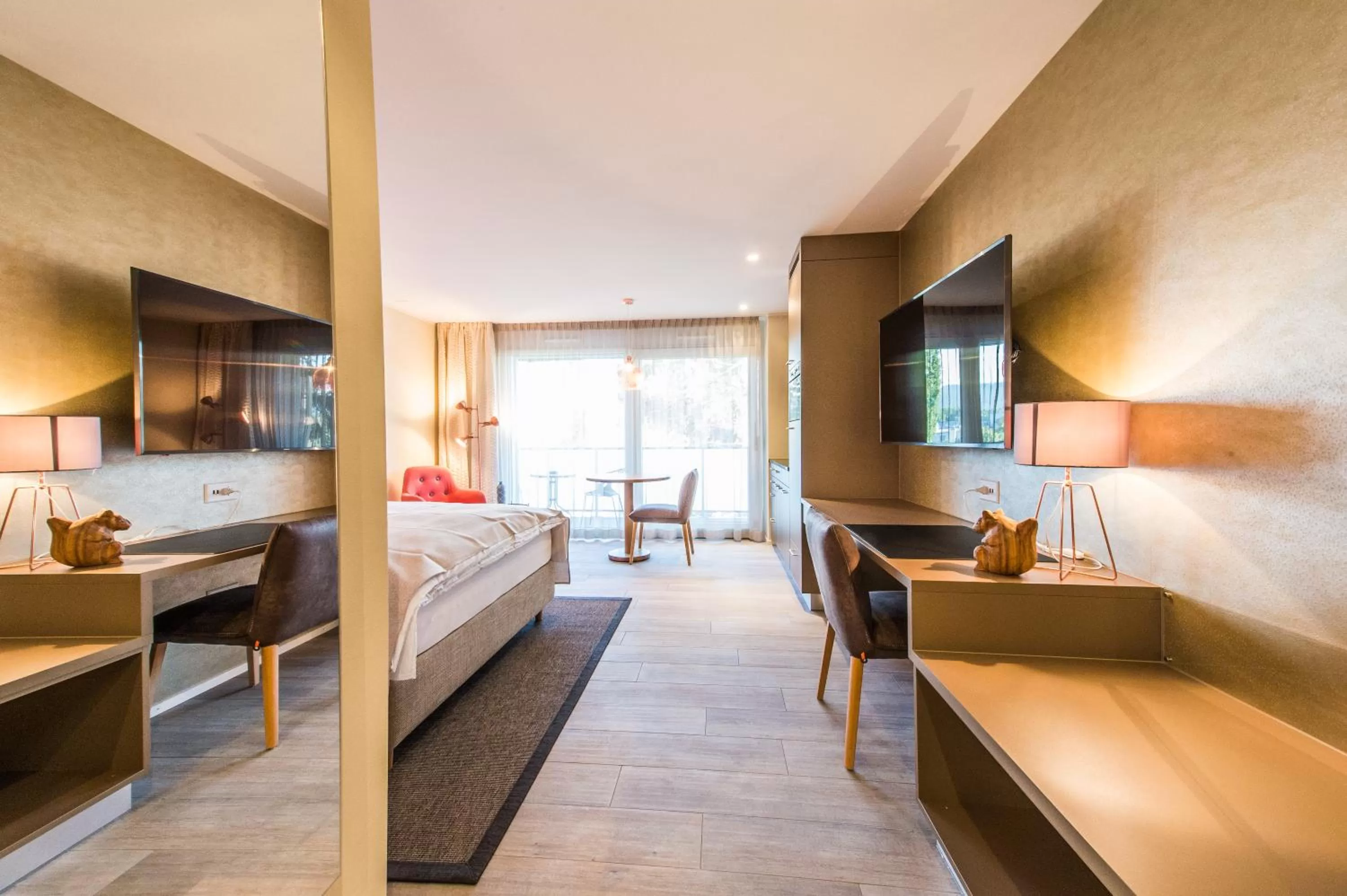 Photo of the whole room, Bed in Hotel My Way Zürich Wallisellen