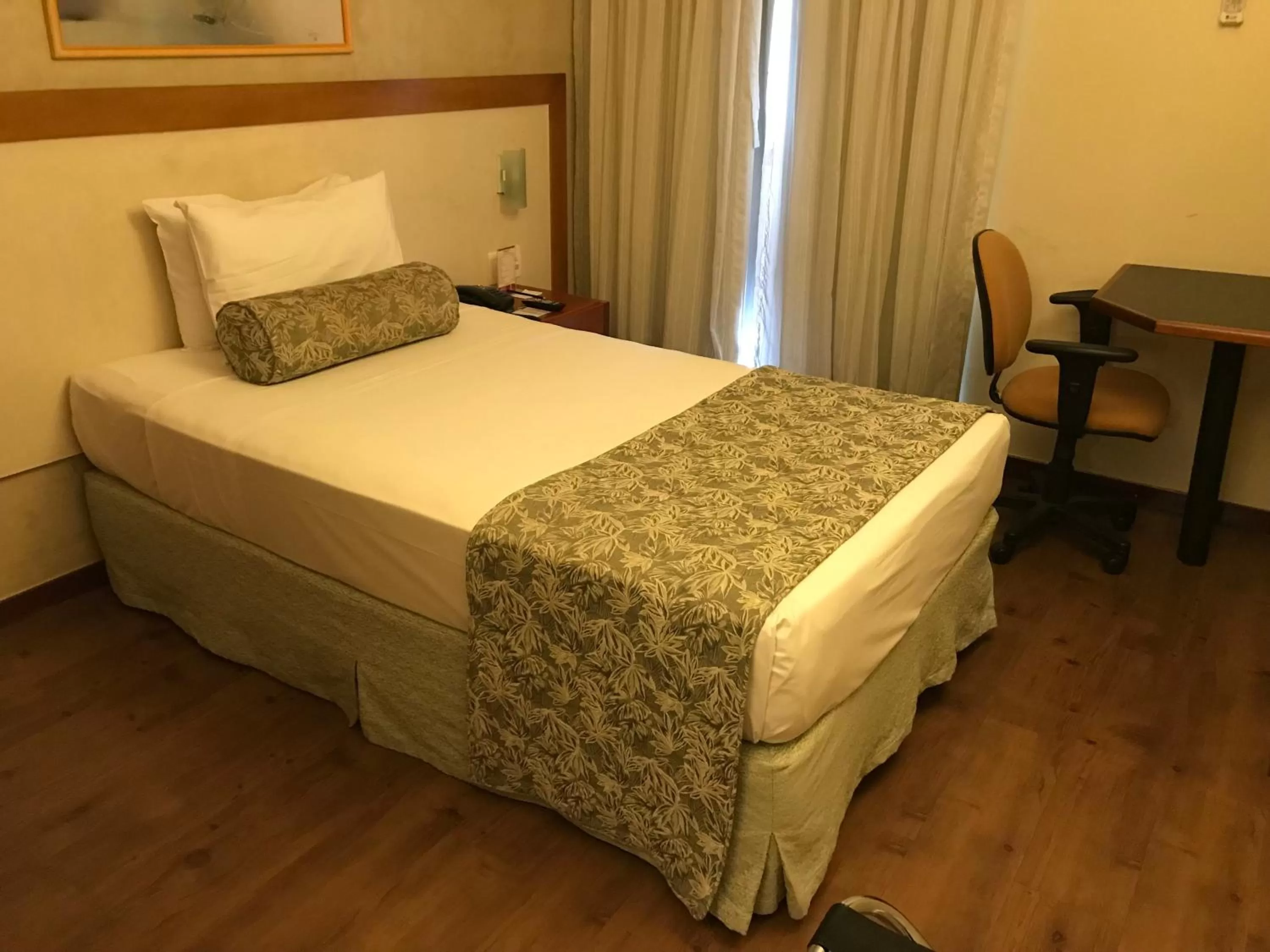 Photo of the whole room, Bed in Metropolitan Hotel Brasília