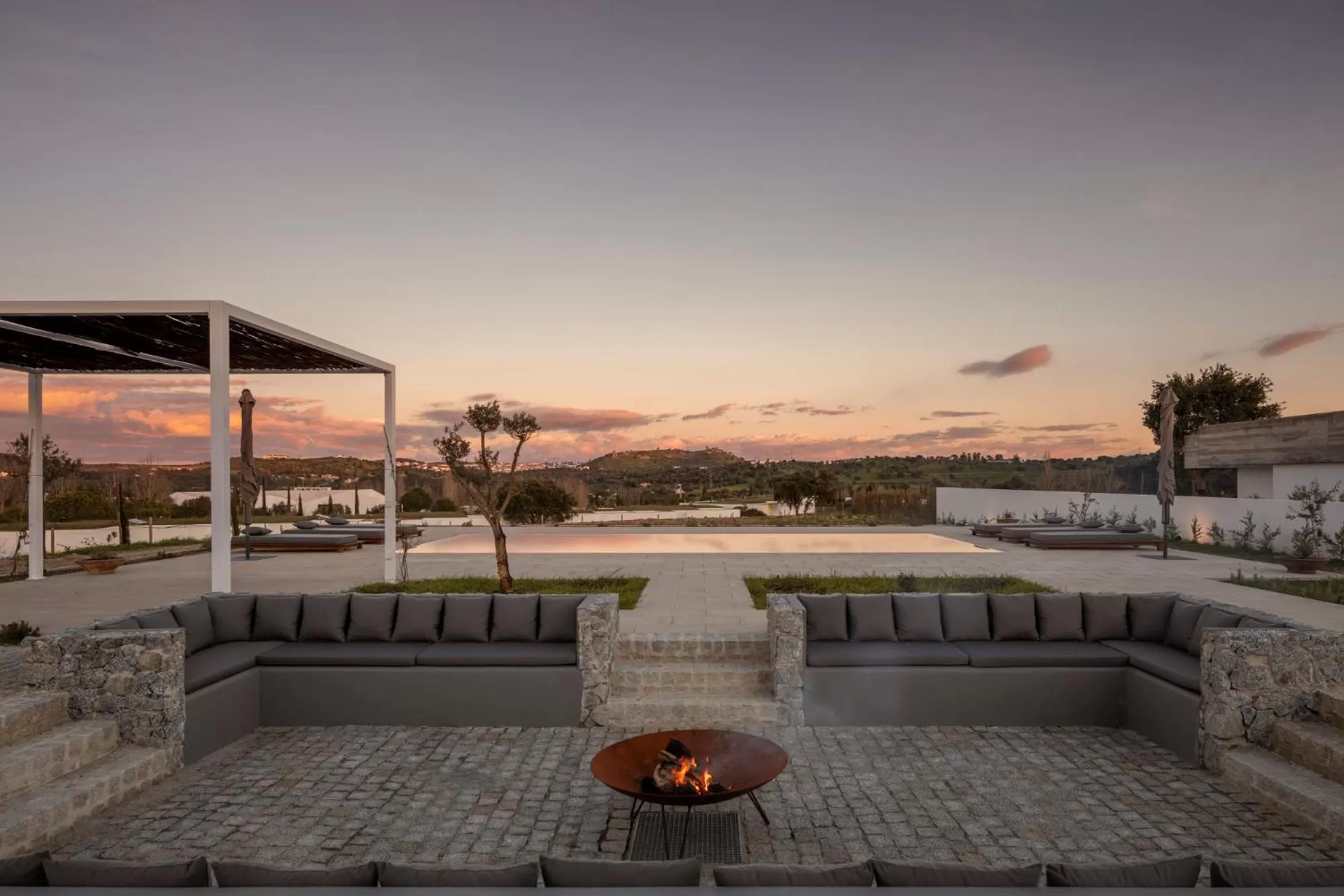 Patio in L'AND Vineyards - Relais & Châteaux