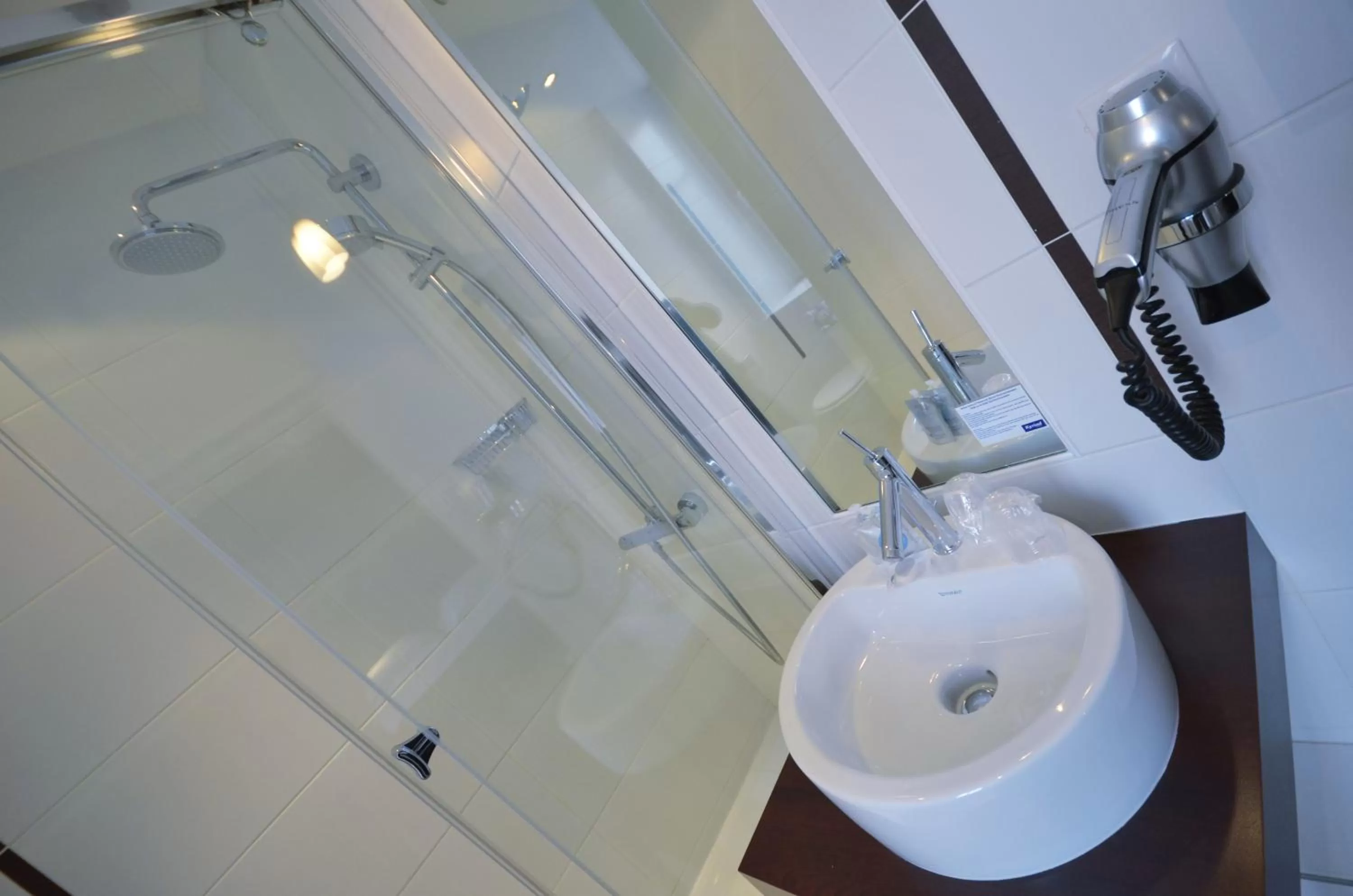 Bathroom in Best Western Dijon Centre Gare