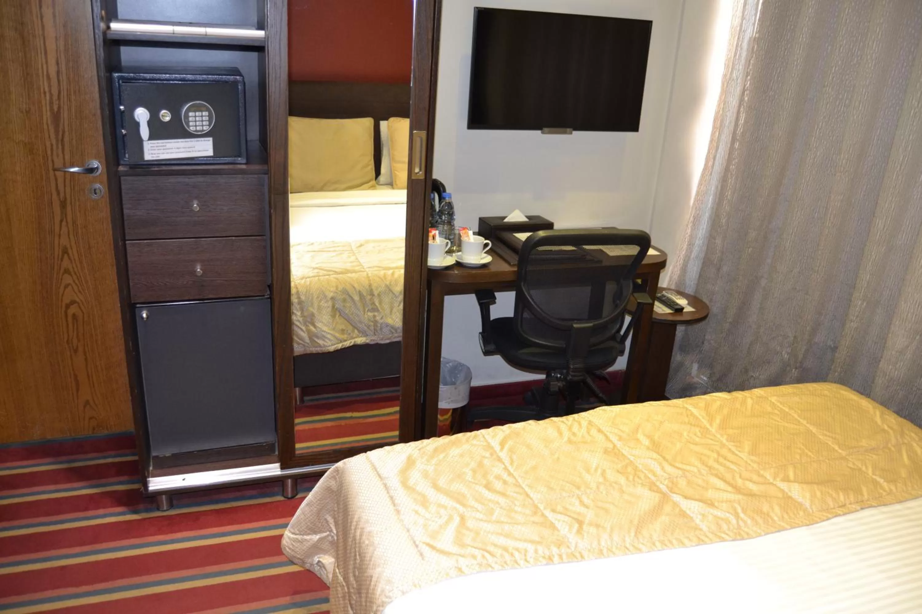 Other, Bed in The J Hotel & Spa