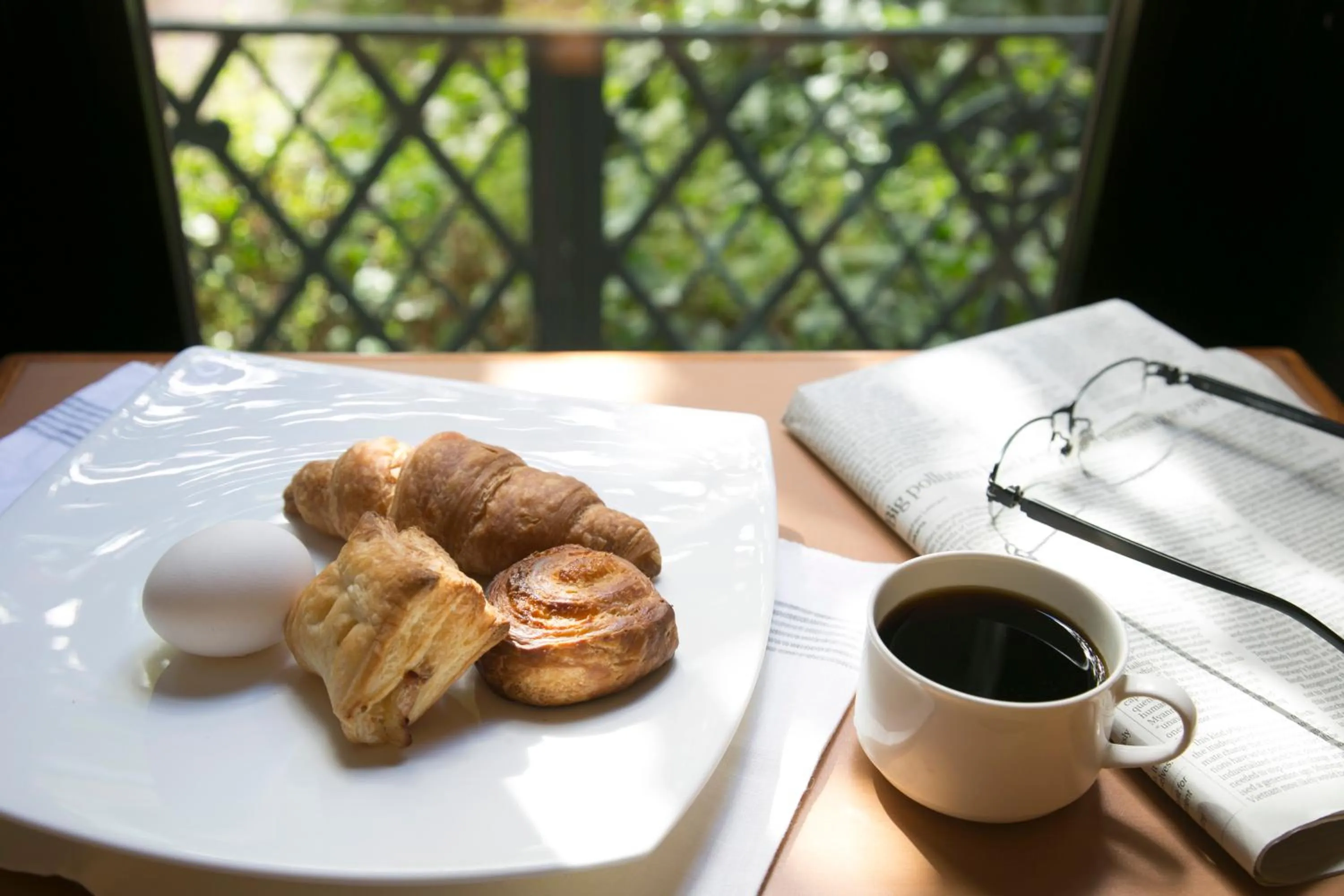 Food and drinks in R&b Hotel Shinyokohamaekimae