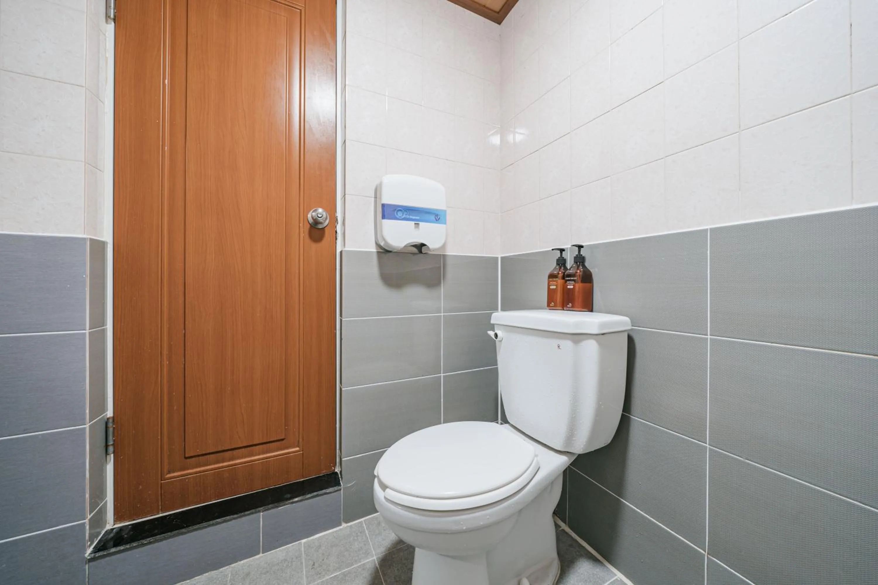 Bathroom in Miju Hotel