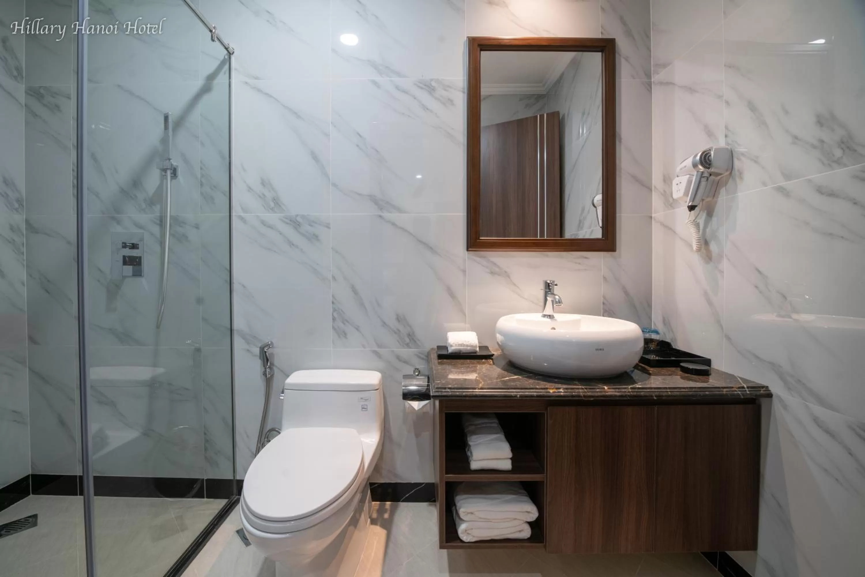 Shower in Hillary Hanoi Hotel