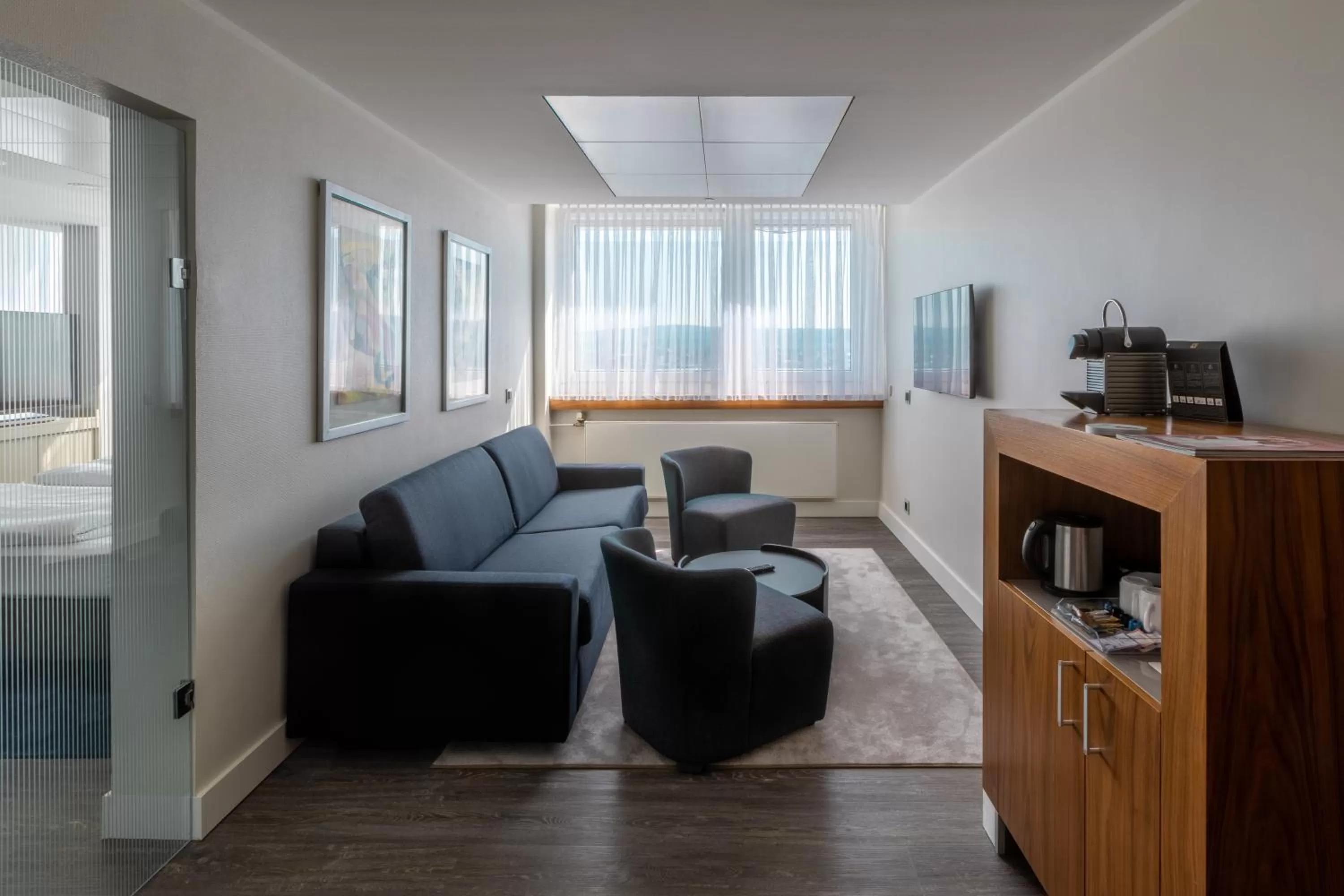 TV and multimedia in Radisson Blu Hotel Erfurt