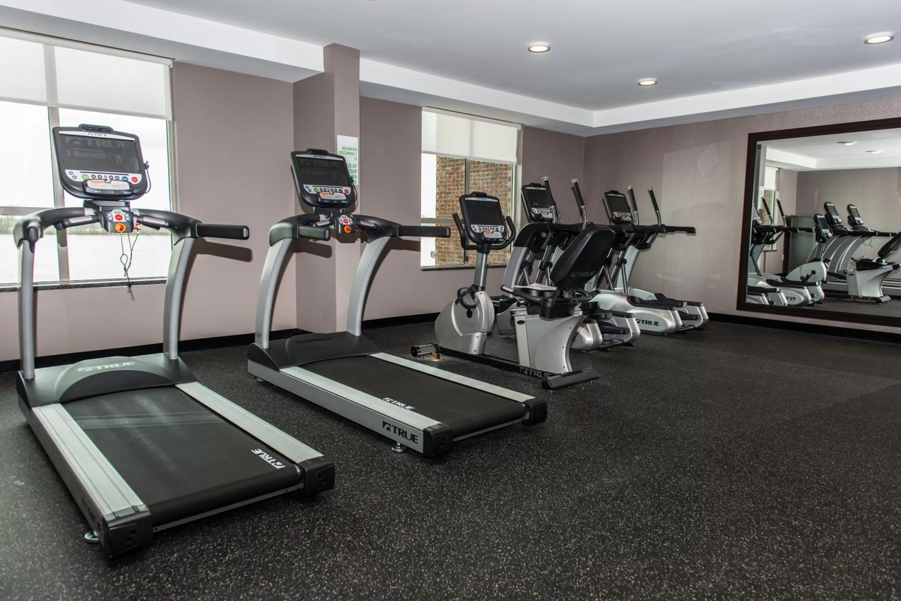 Fitness centre/facilities in Holiday Inn Paducah Riverfront by IHG
