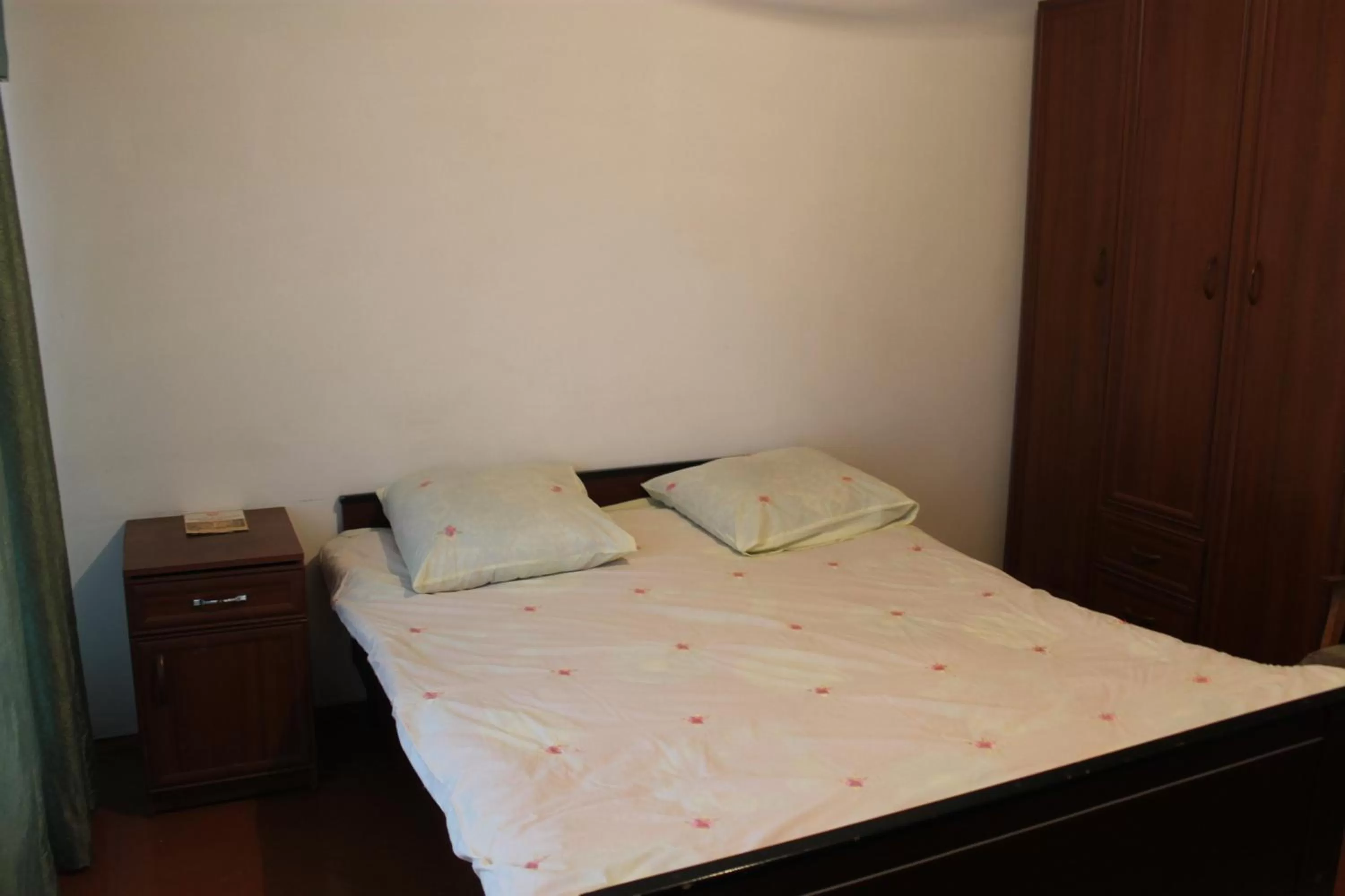 Bed in Otel Issyk-Kul Karakol