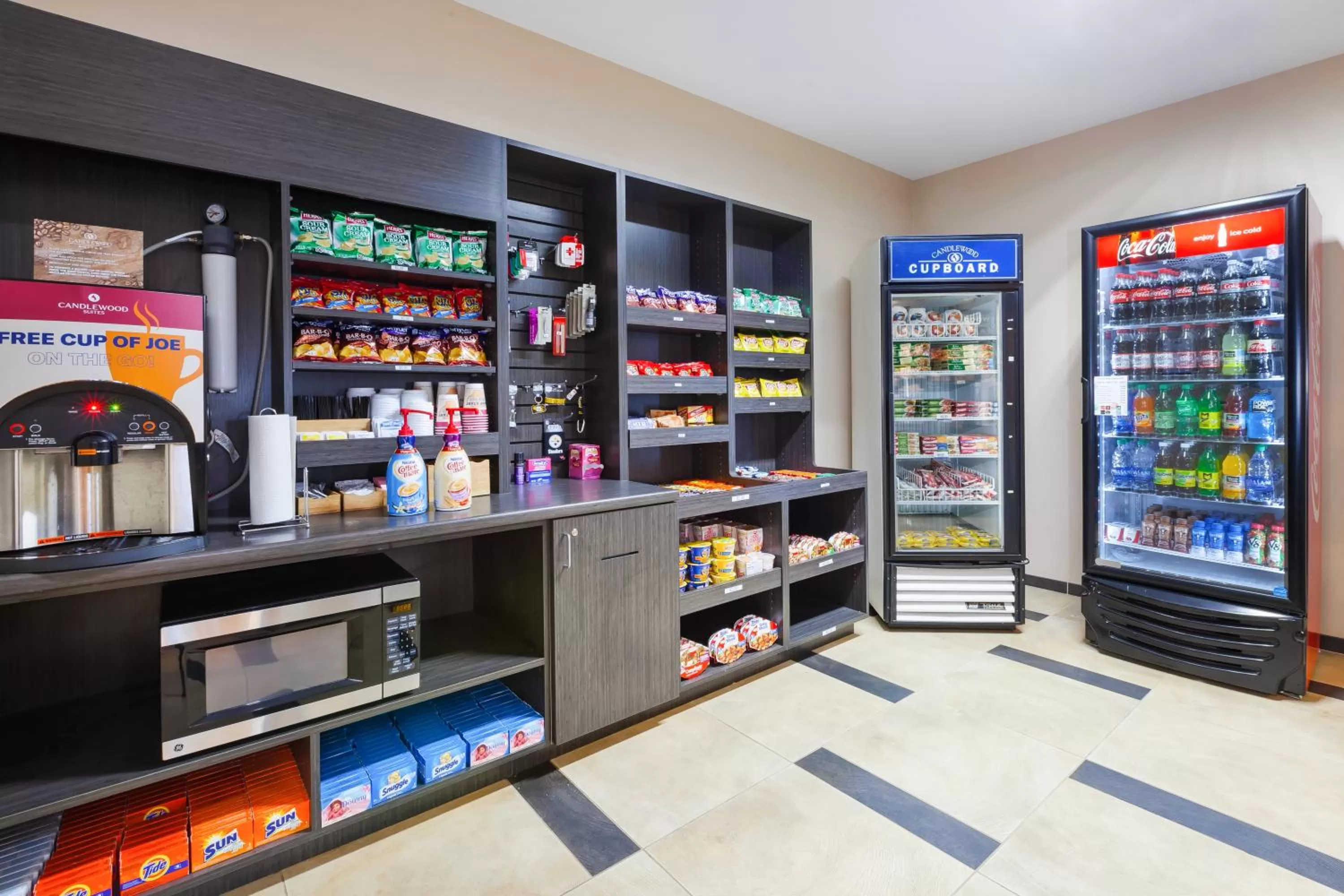 On-site shops in Candlewood Suites Washington North by IHG