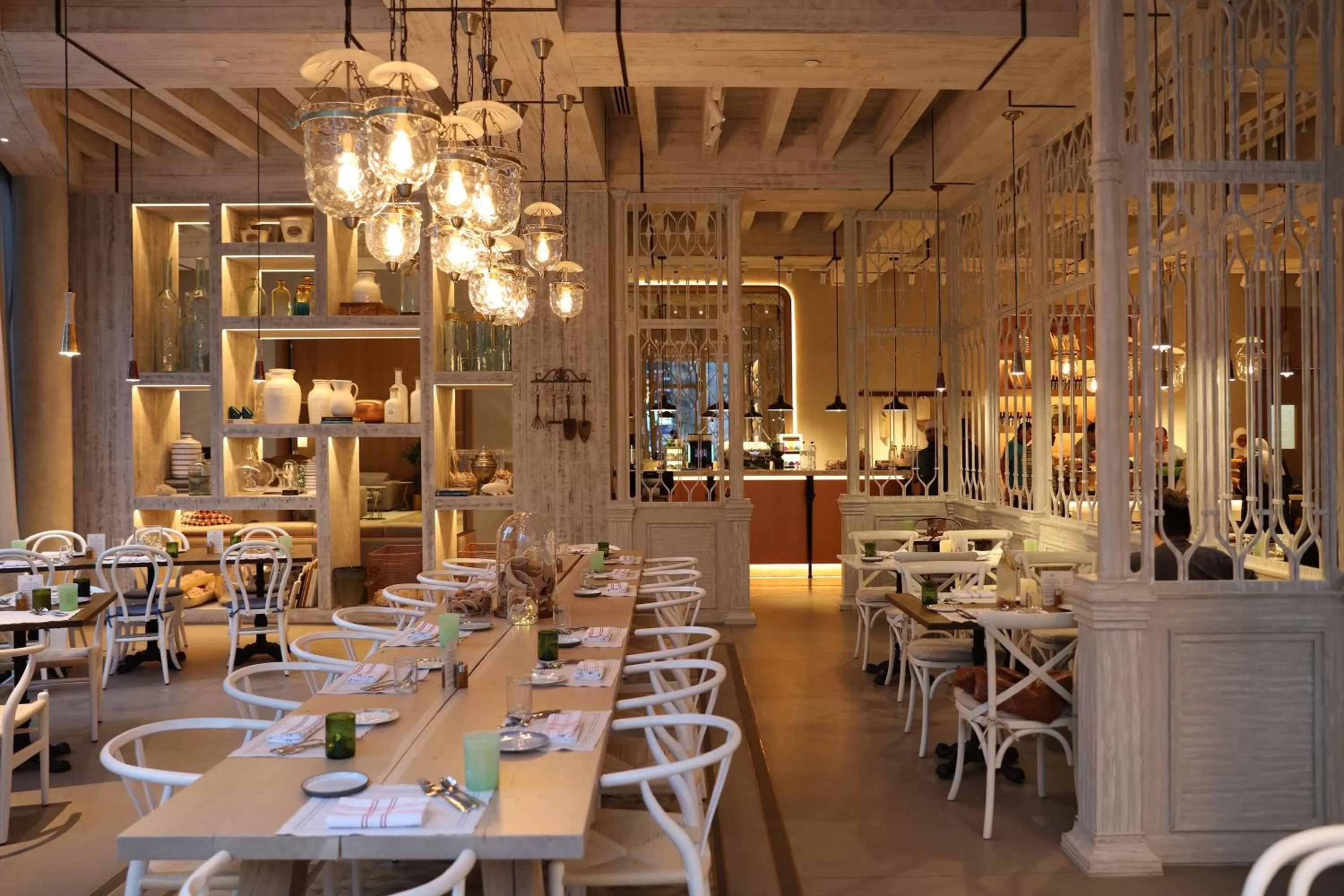 Restaurant/places to eat in Naumi Hotel Dubai