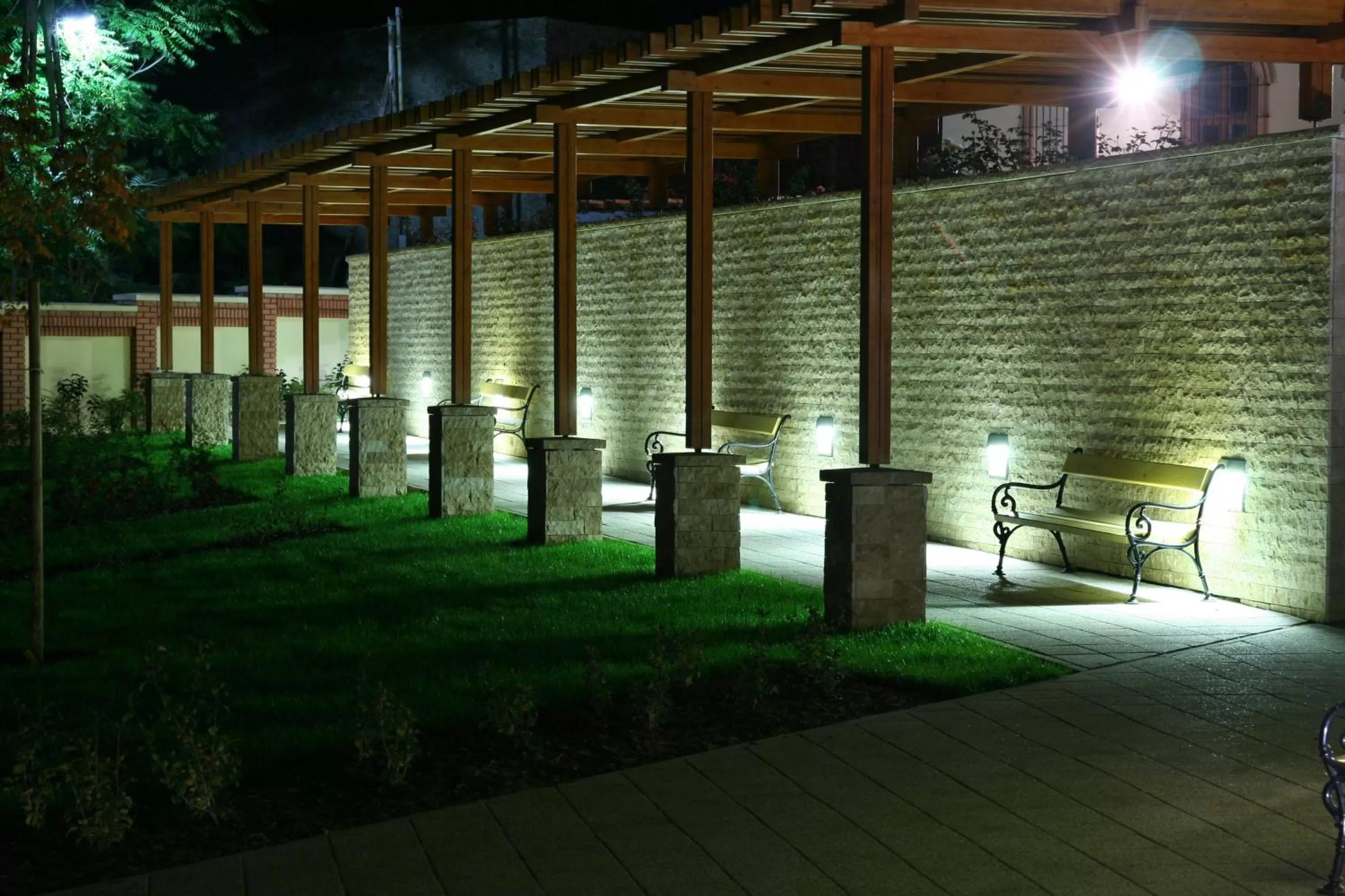 Garden in Hotel Adalbert Szent György Ház