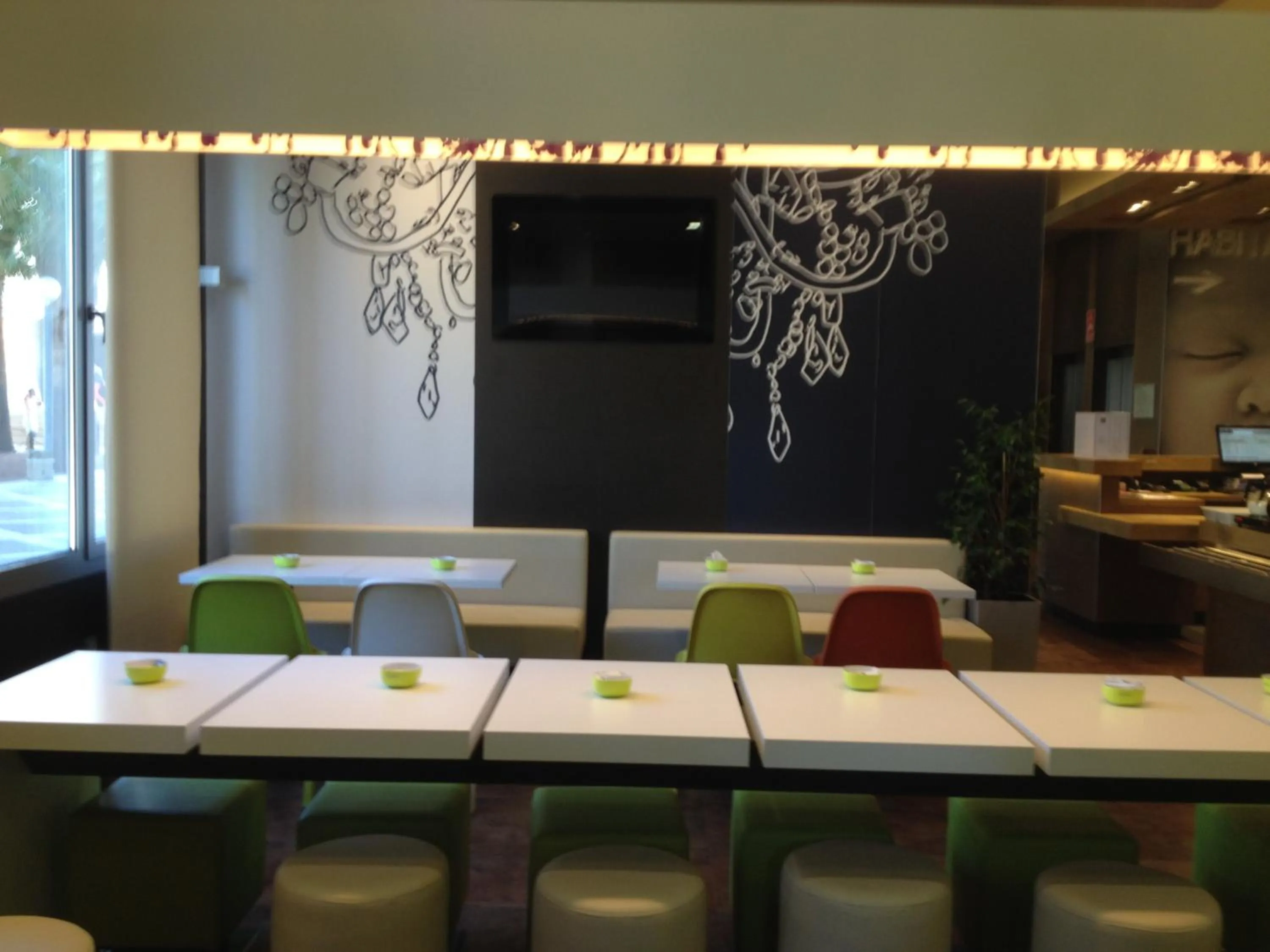 Restaurant/places to eat in Ibis Budget Sevilla Aeropuerto