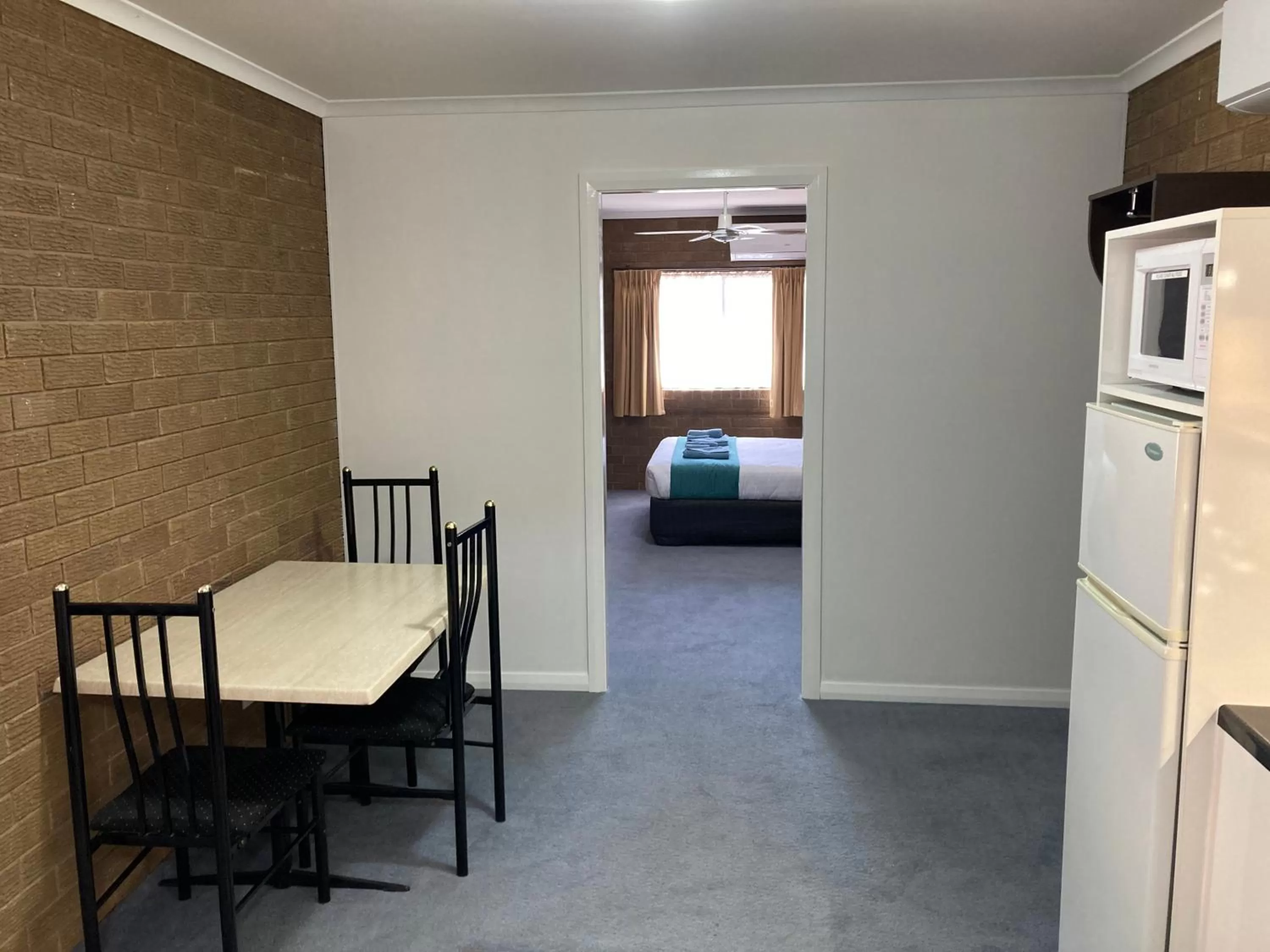 Bed in Camellia Motel