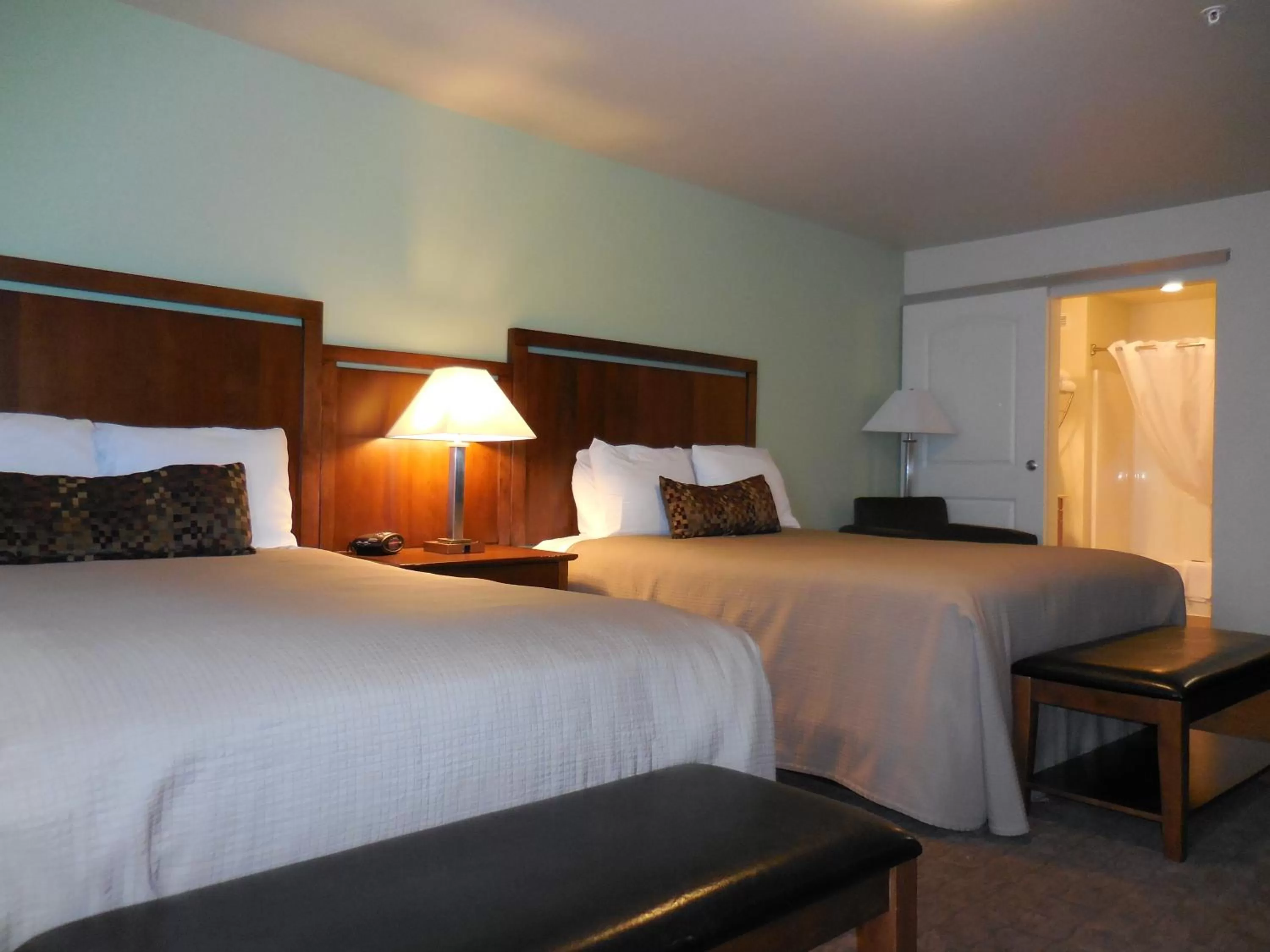 Queen Suite with Two Queen Beds in Aspen Suites Hotel Anchorage
