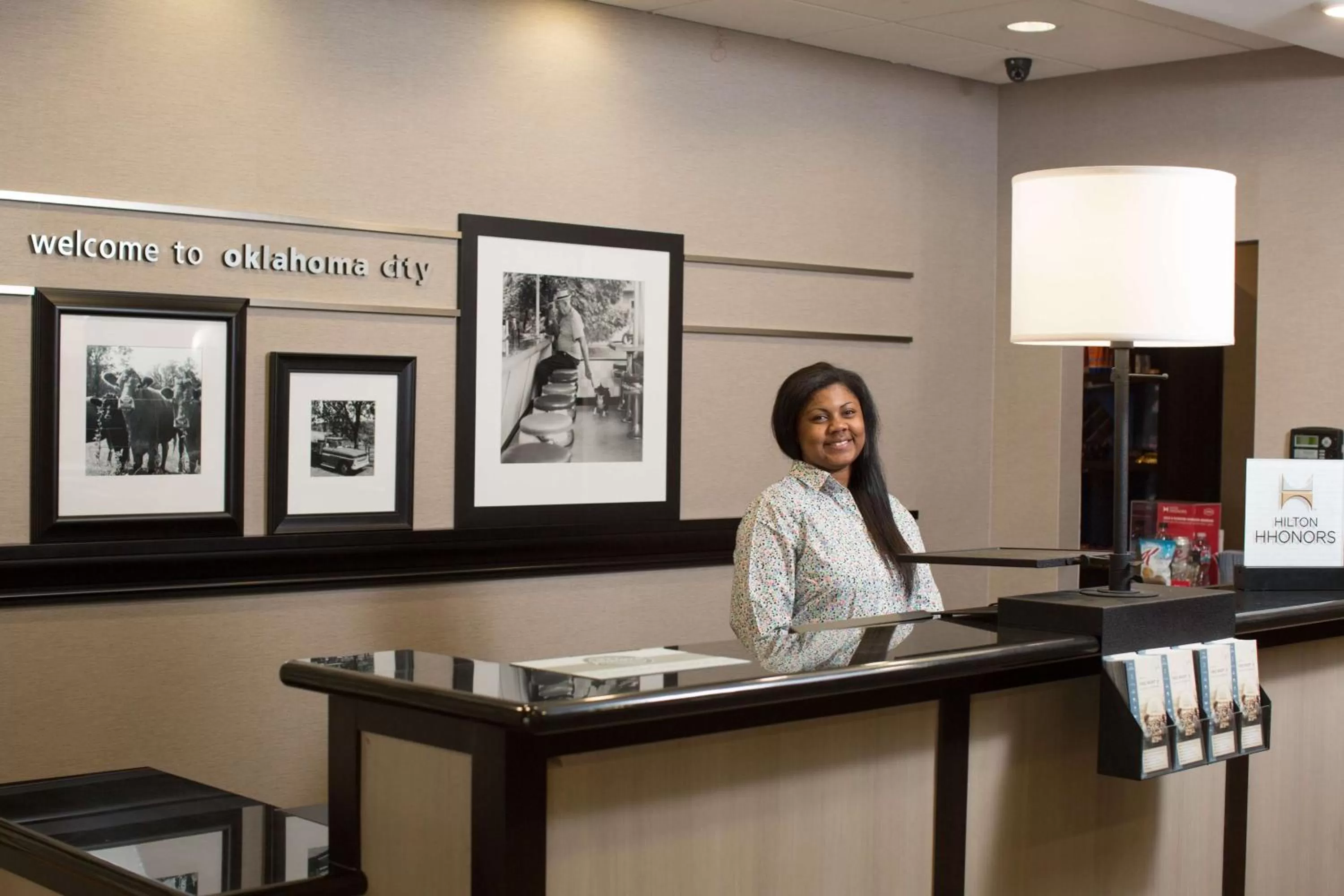 Lobby or reception in Hampton Inn & Suites Oklahoma City Airport
