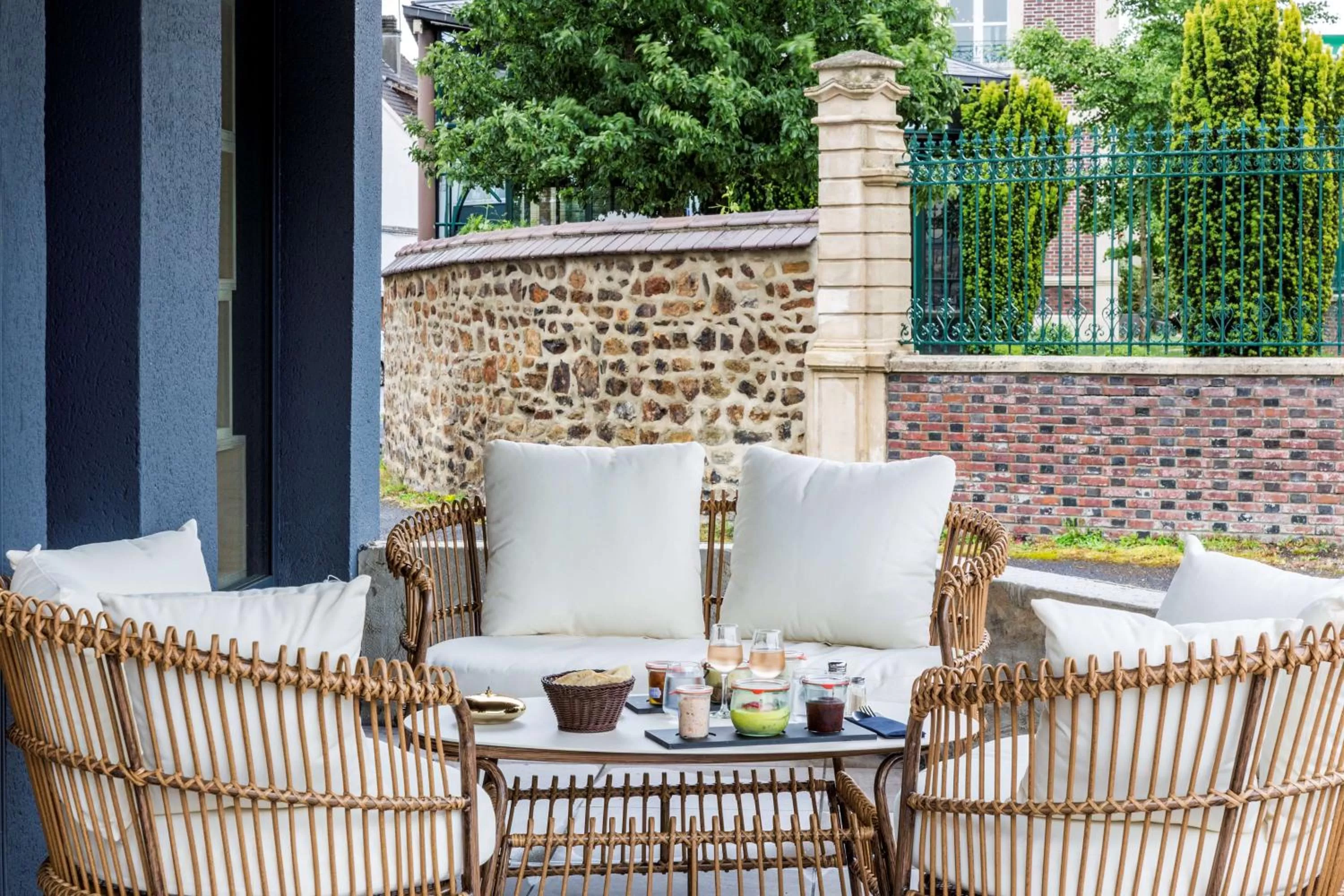 Property building in Sure Hotel by Best Western Argentan