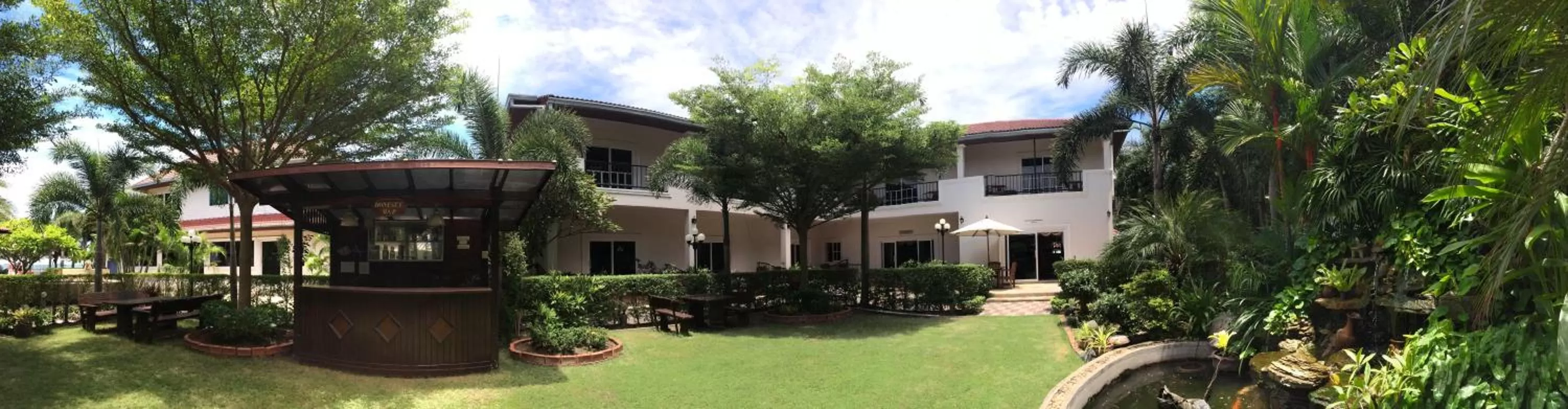 Facade/entrance in Serene Sands