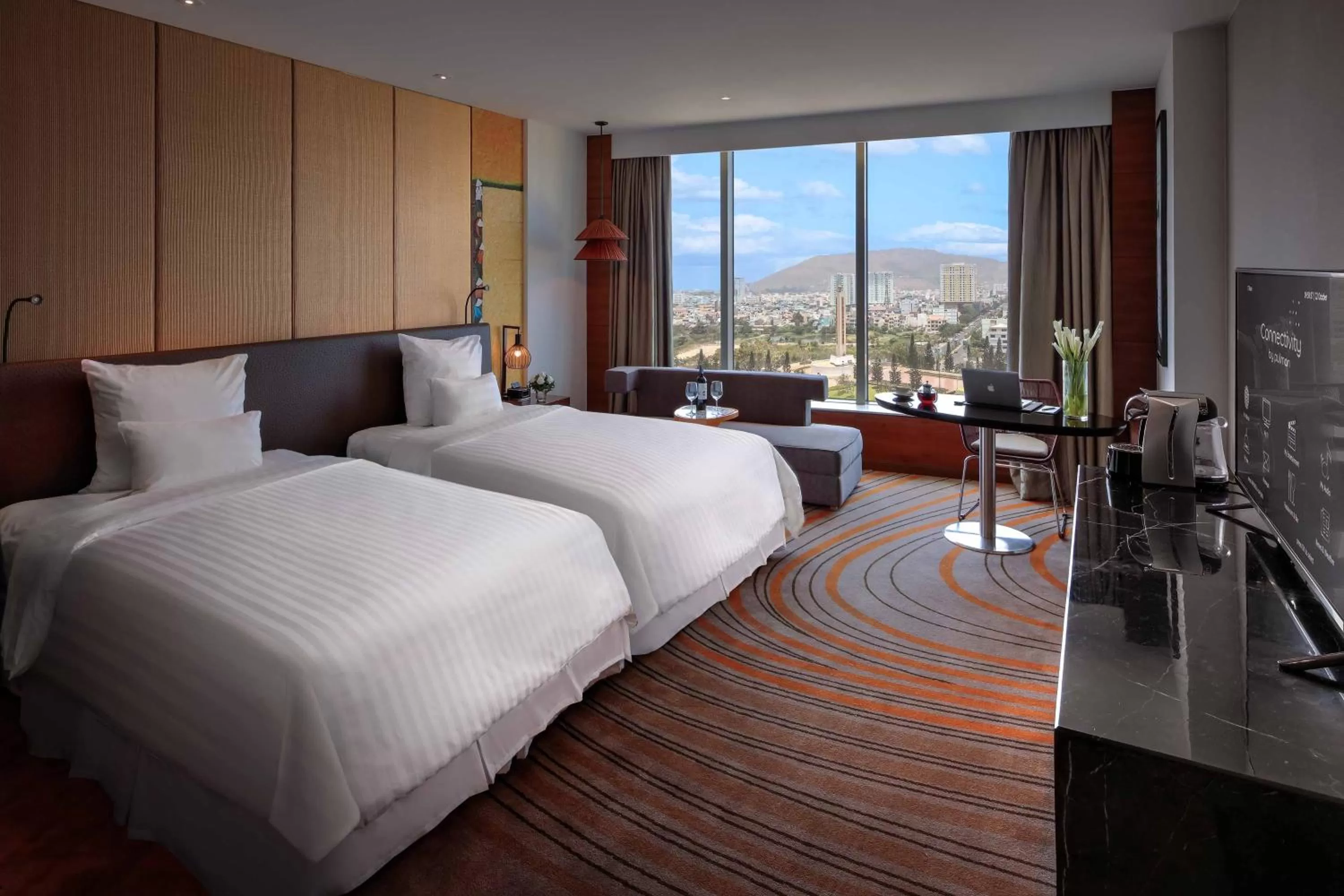 Photo of the whole room, Bed in Pullman Vung Tau