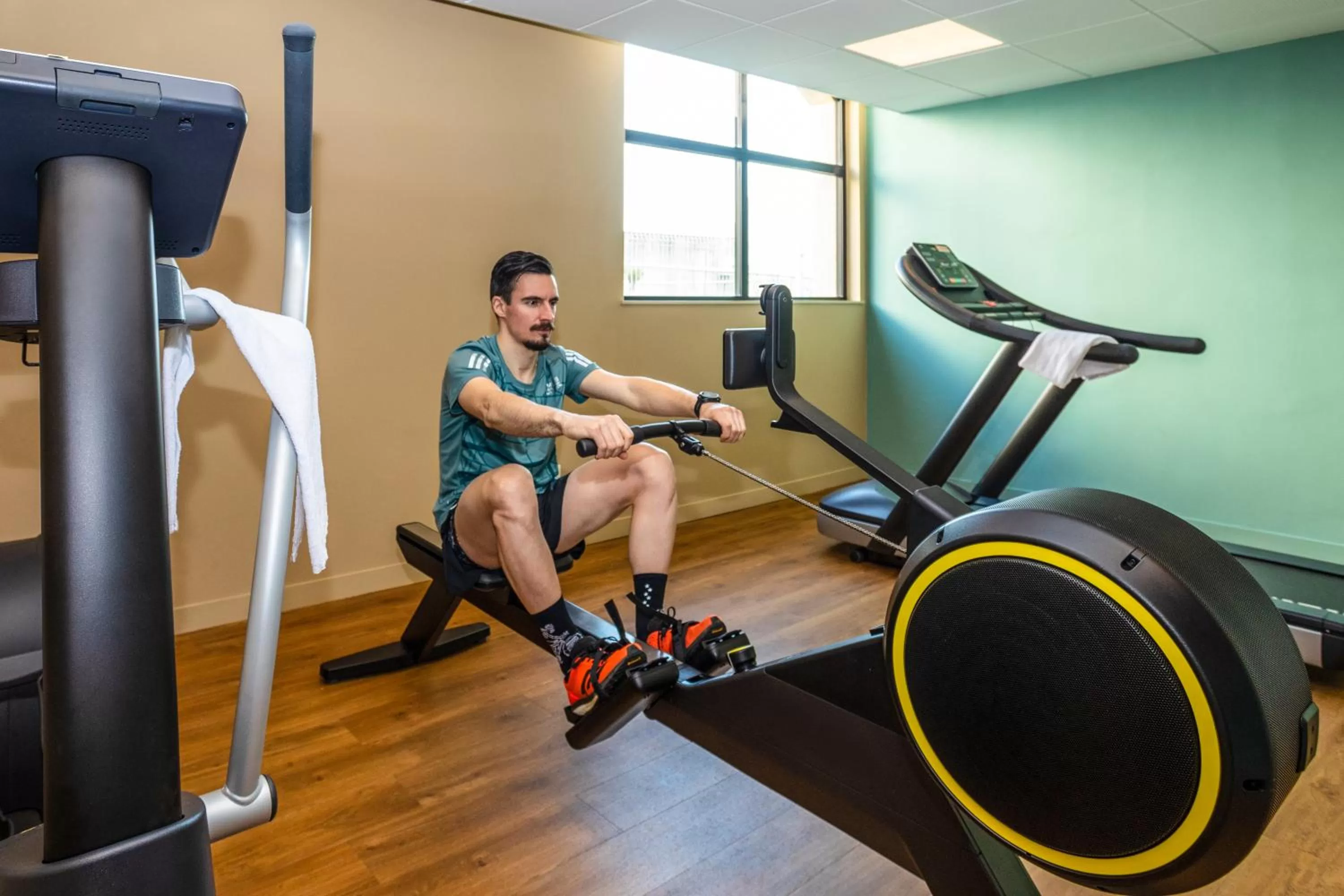 Fitness centre/facilities in Mercure Saint Omer Centre Gare