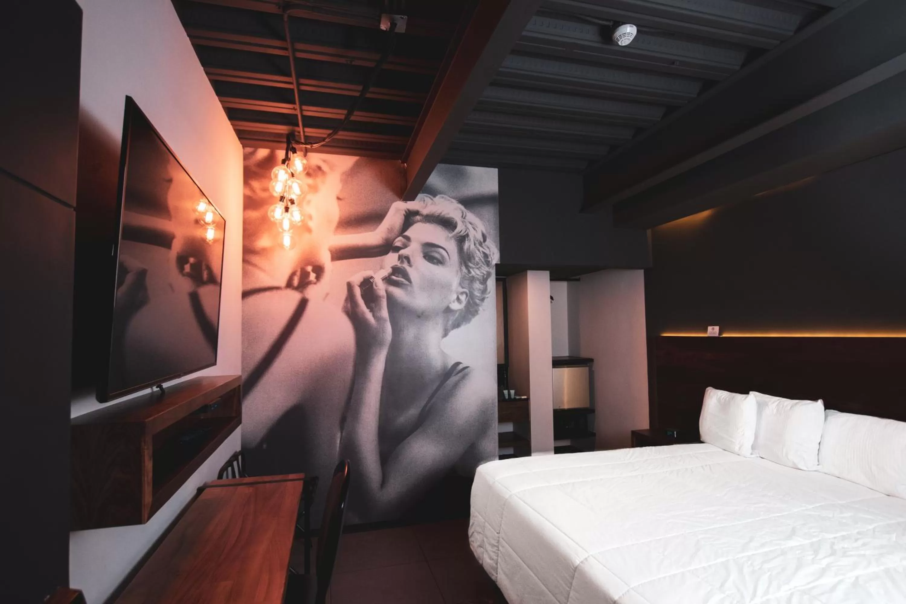 Photo of the whole room, Bed in HOTEL RIO RITA