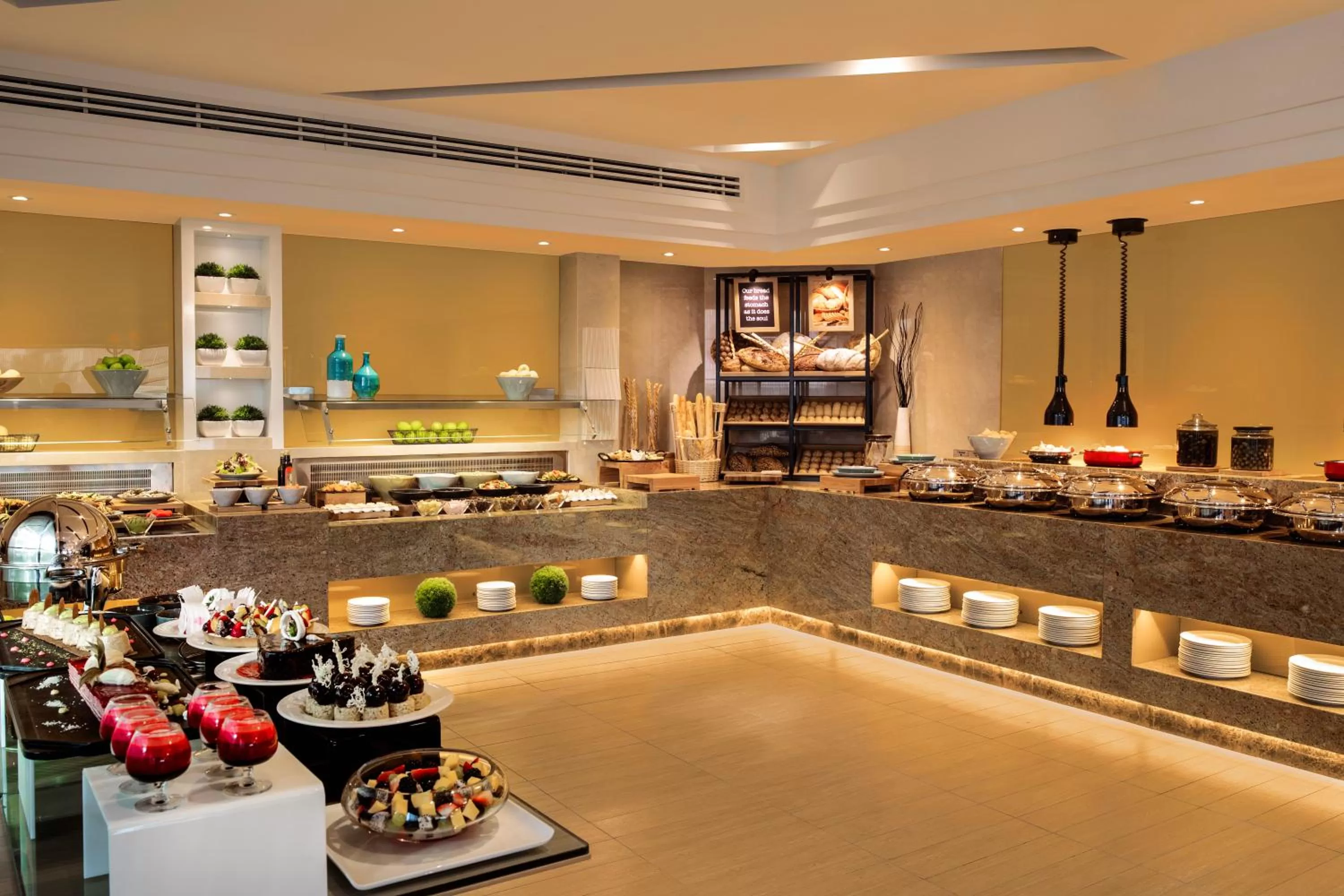 Food in Jumeira Rotana – Dubai