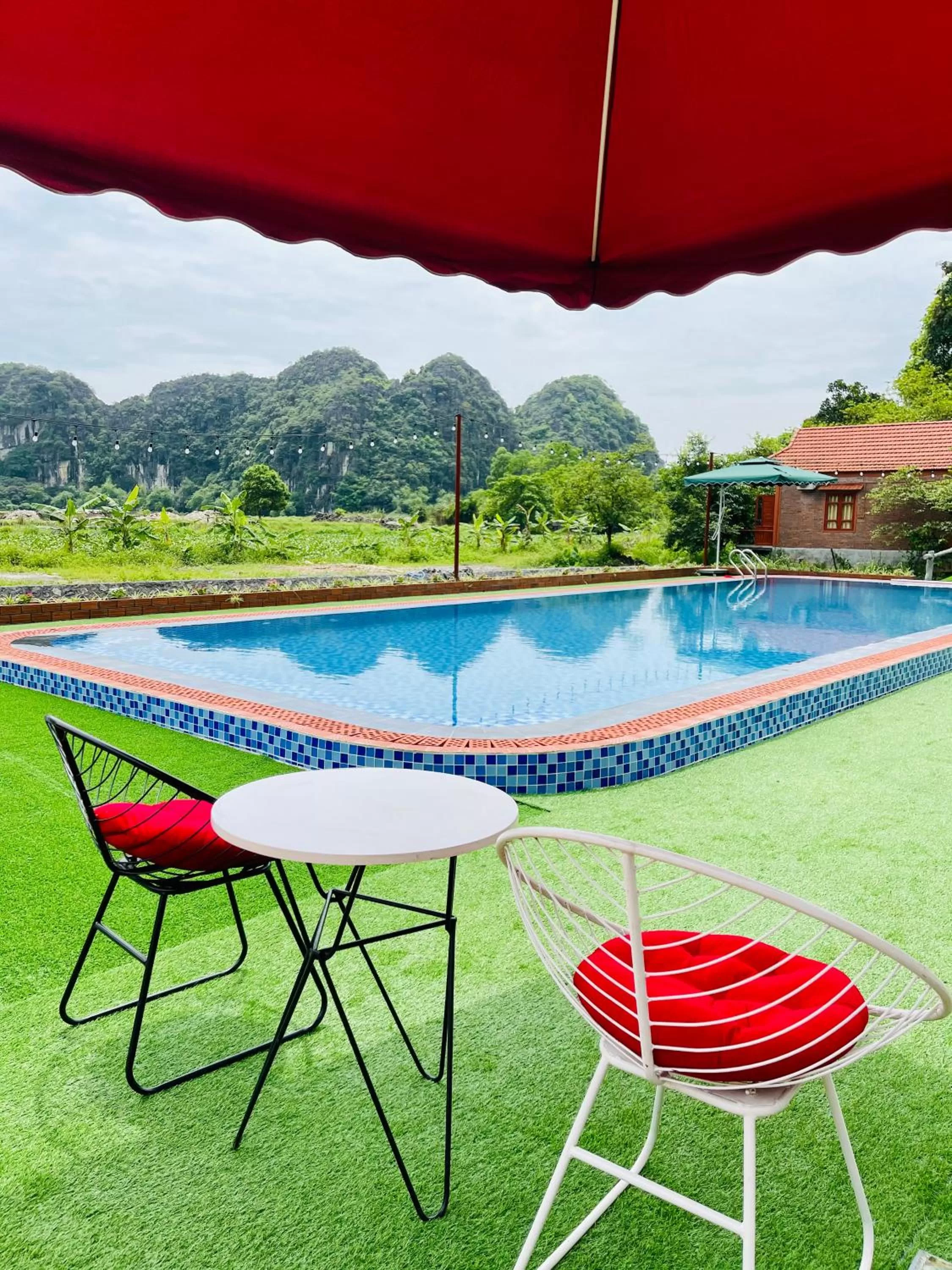 Swimming Pool in Trang An Lotus Lake Homestay