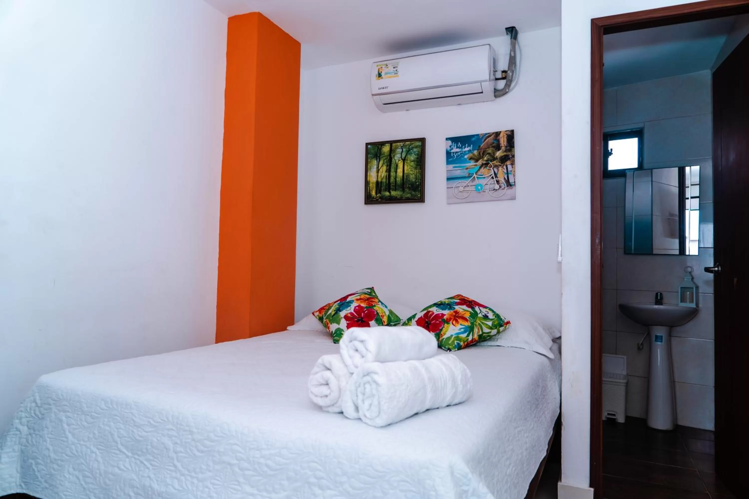 Bed in ZOJO MARiNA BAY