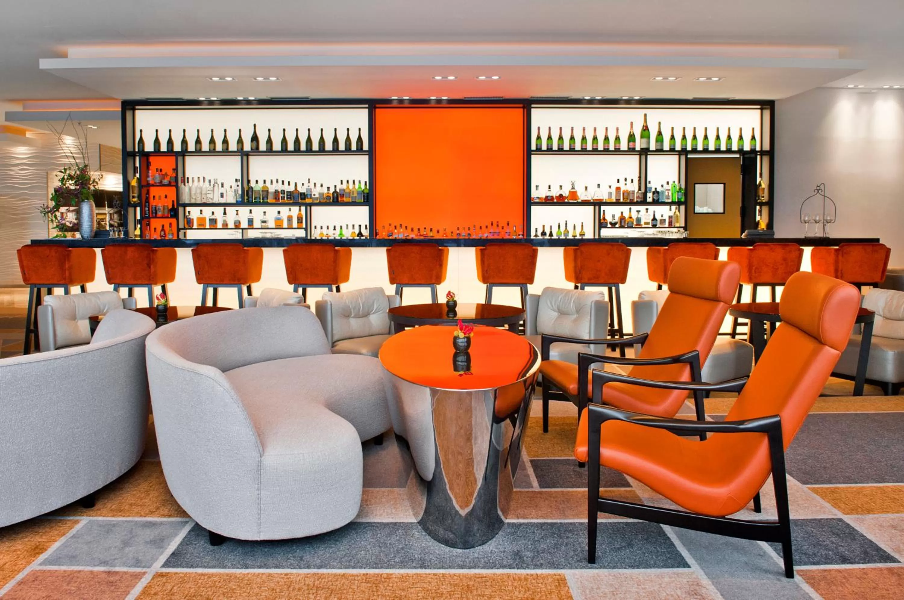 Lounge or bar in Sofitel Warsaw Victoria