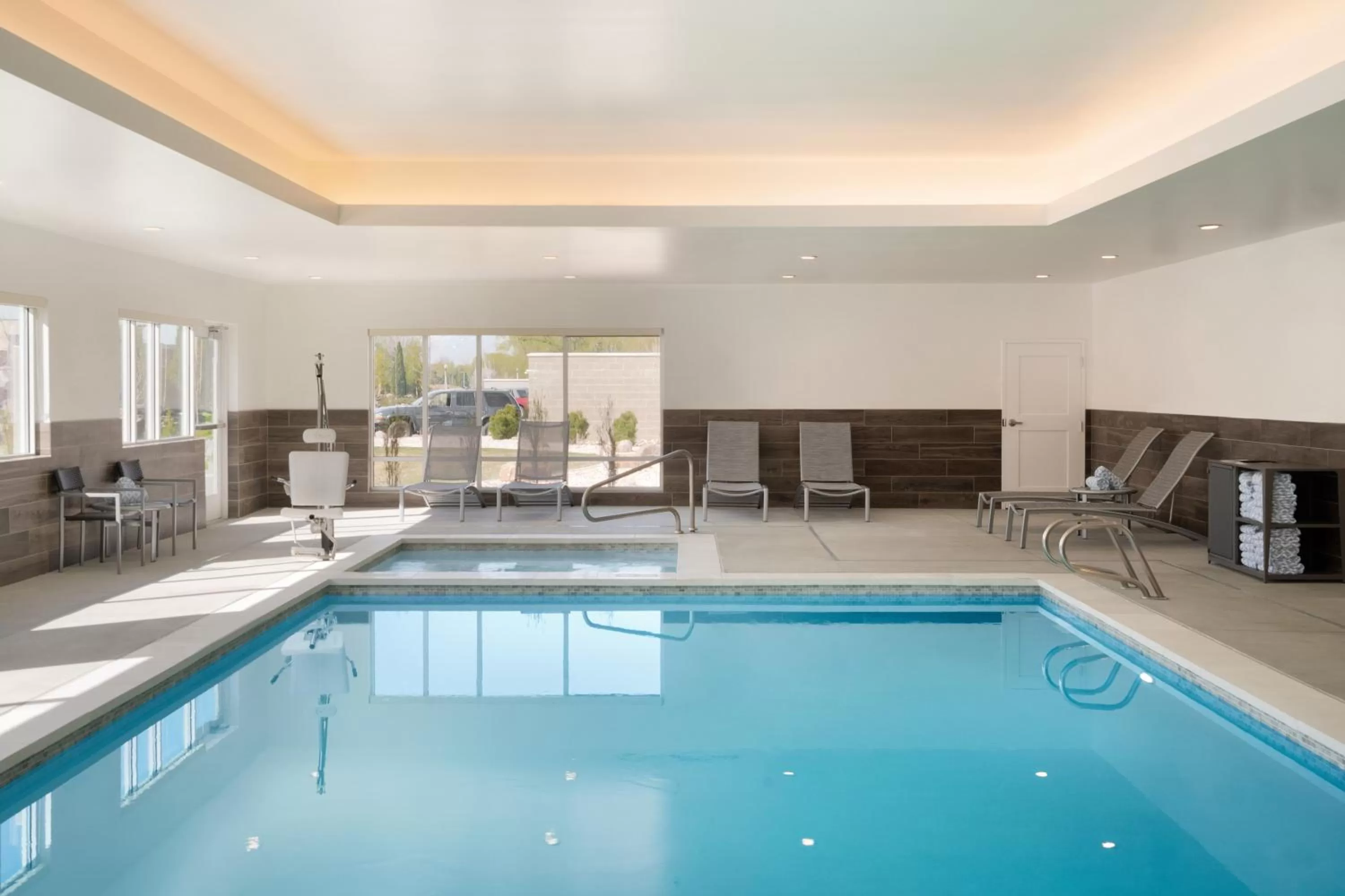 Swimming pool in TownePlace Suites by Marriott Logan