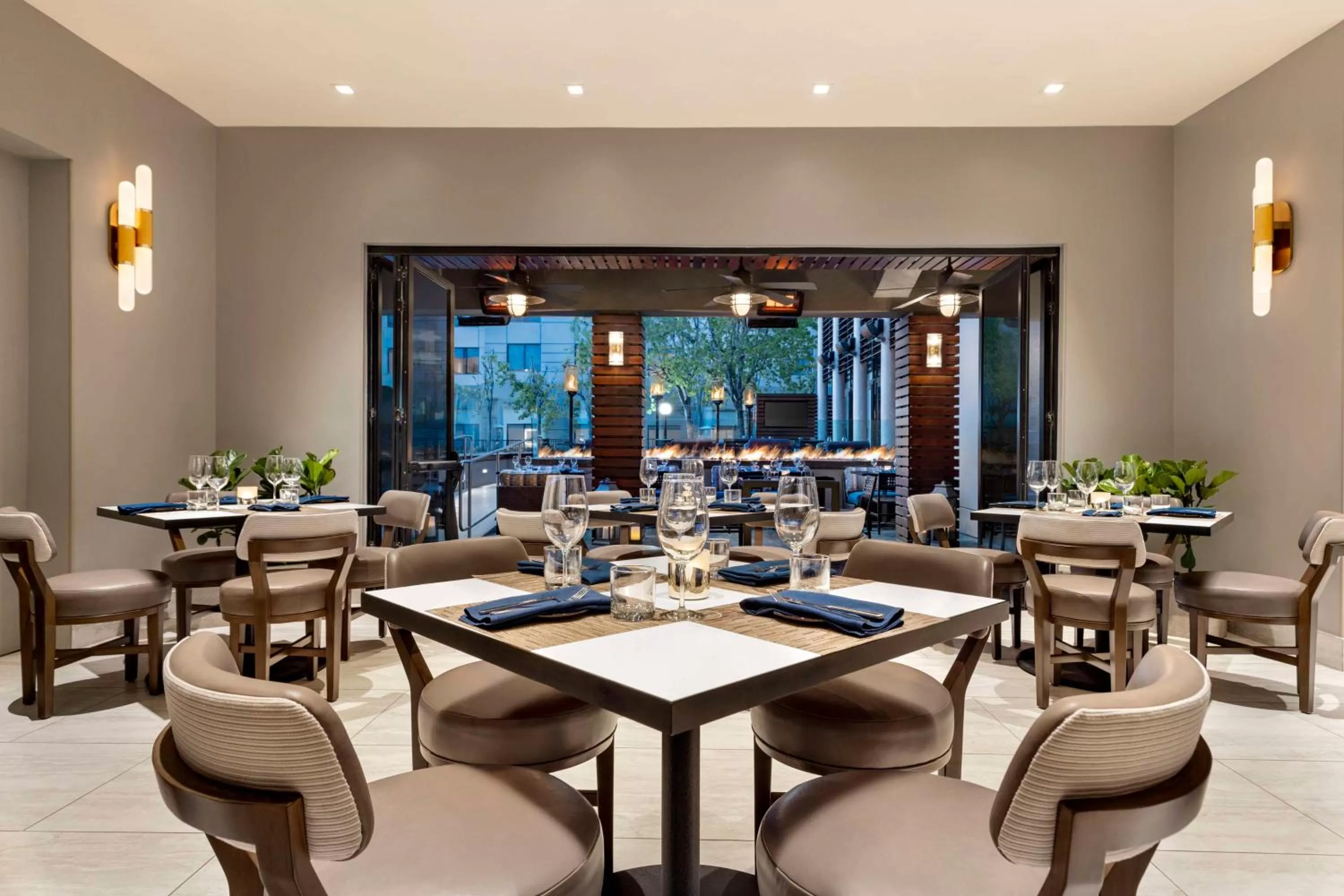 Restaurant/places to eat in Hyatt Centric Santa Clara Silicon Valley