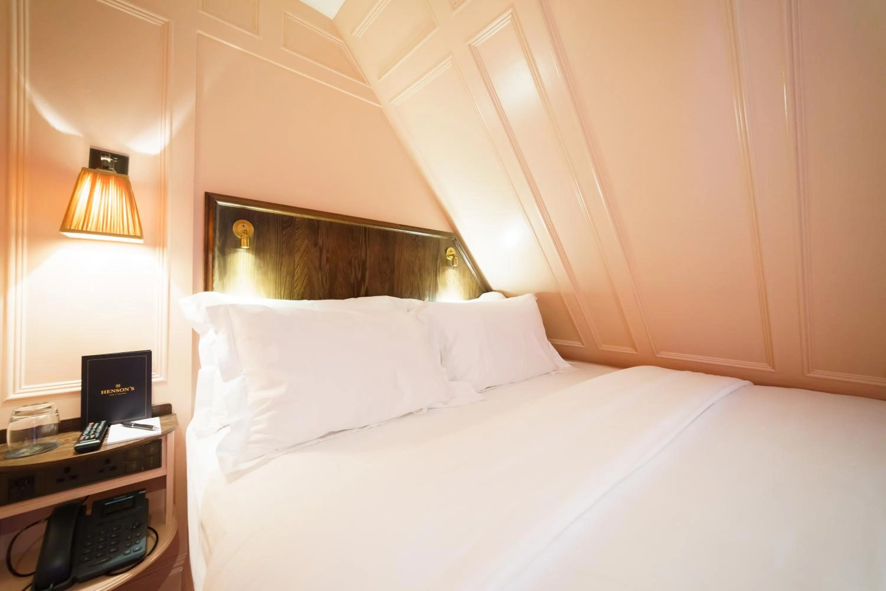 Bed in Mimi's Hotel Soho