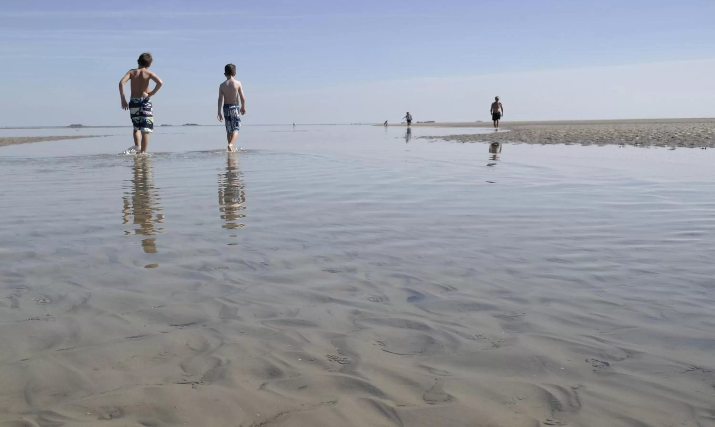 Beach, Swimming Pool in Duus Hotel garni