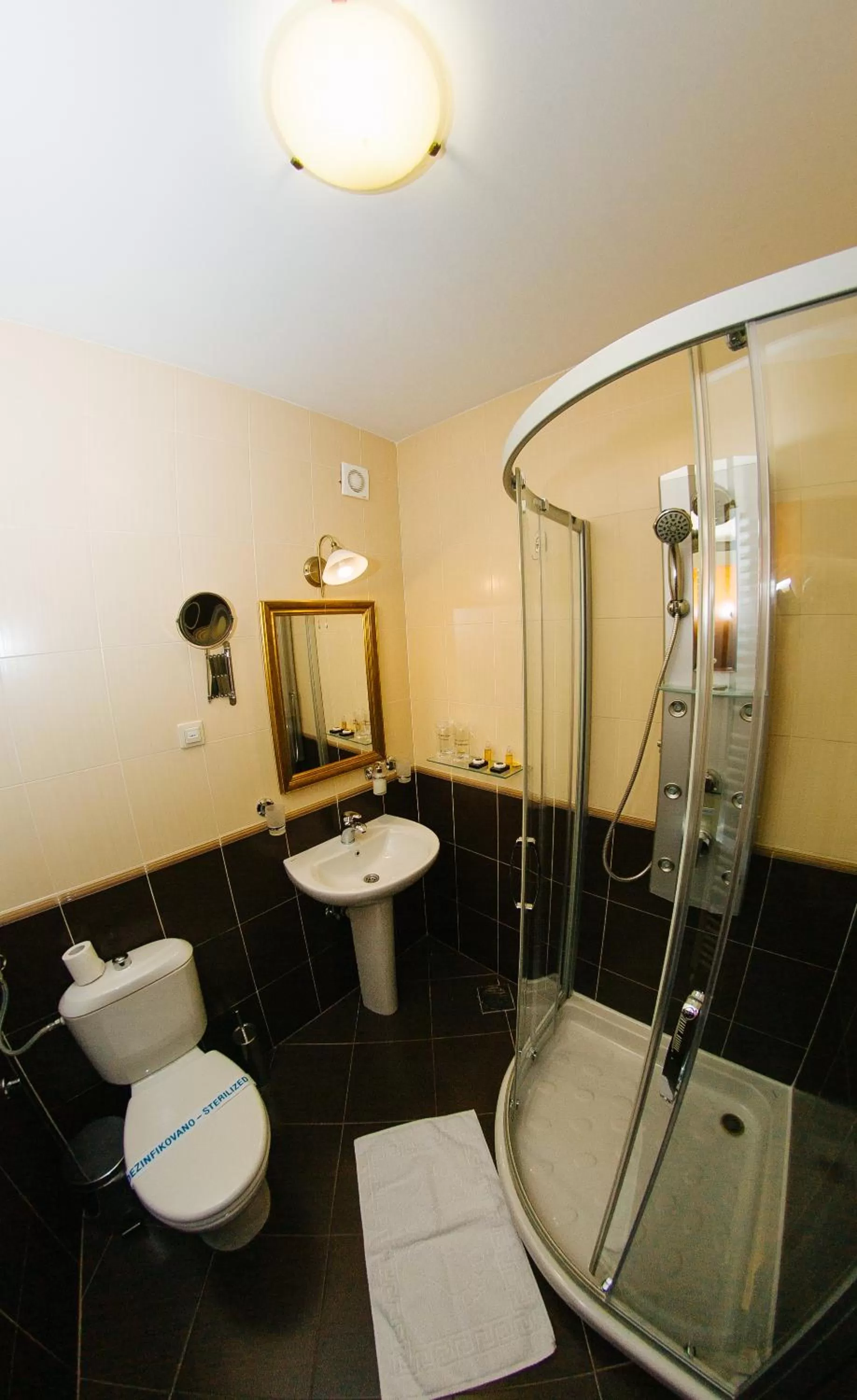 Bathroom in Garni Hotel Andric