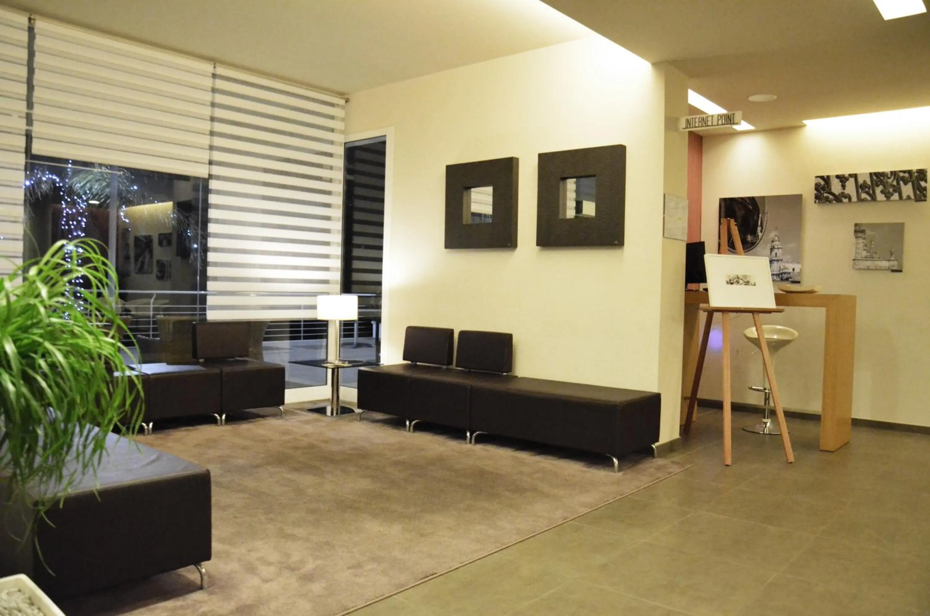 Lobby or reception in Hotel Torre Del Sud