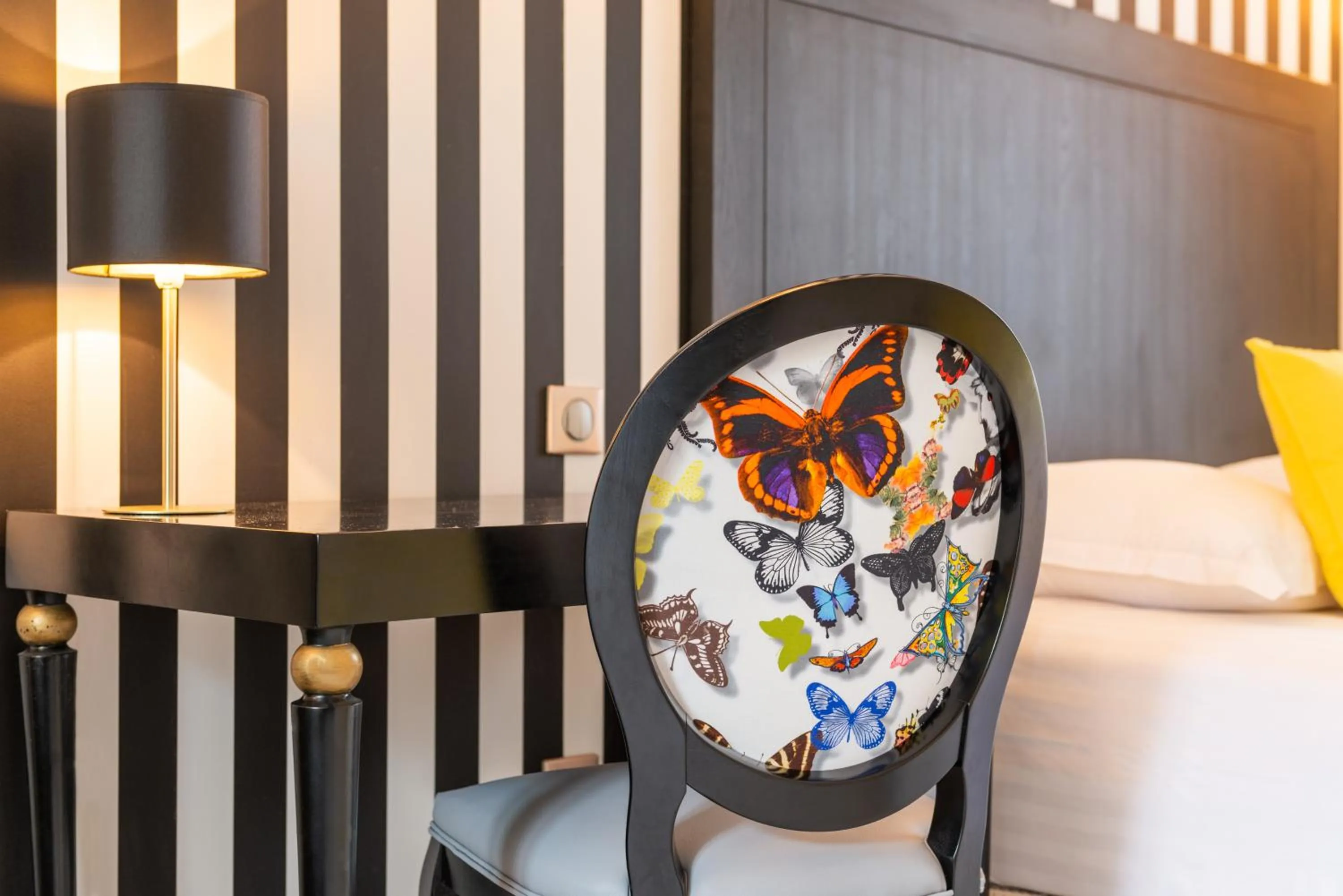 Bedroom, Bed in Hotel Riviera Elysees