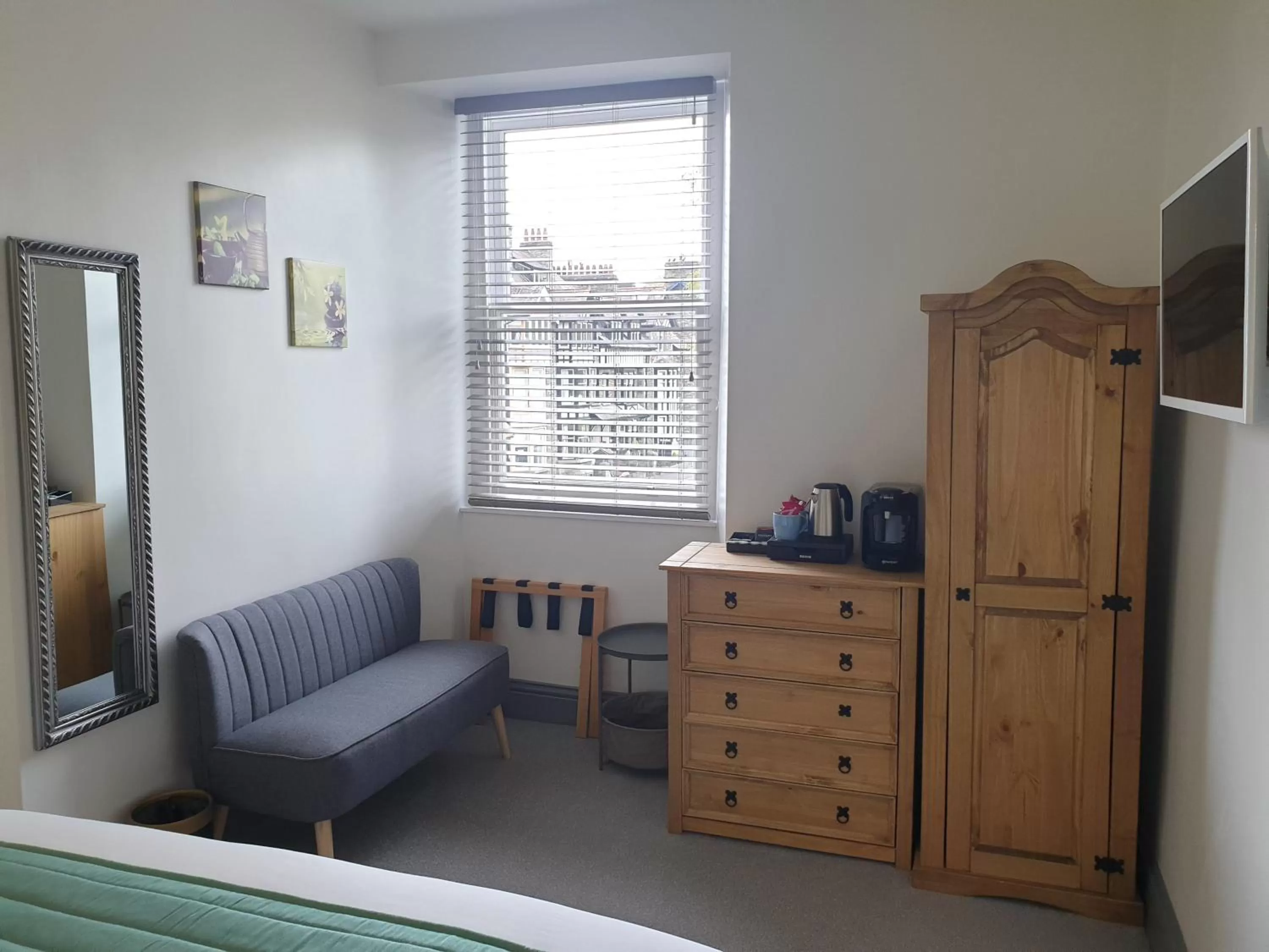 Compston House B & B