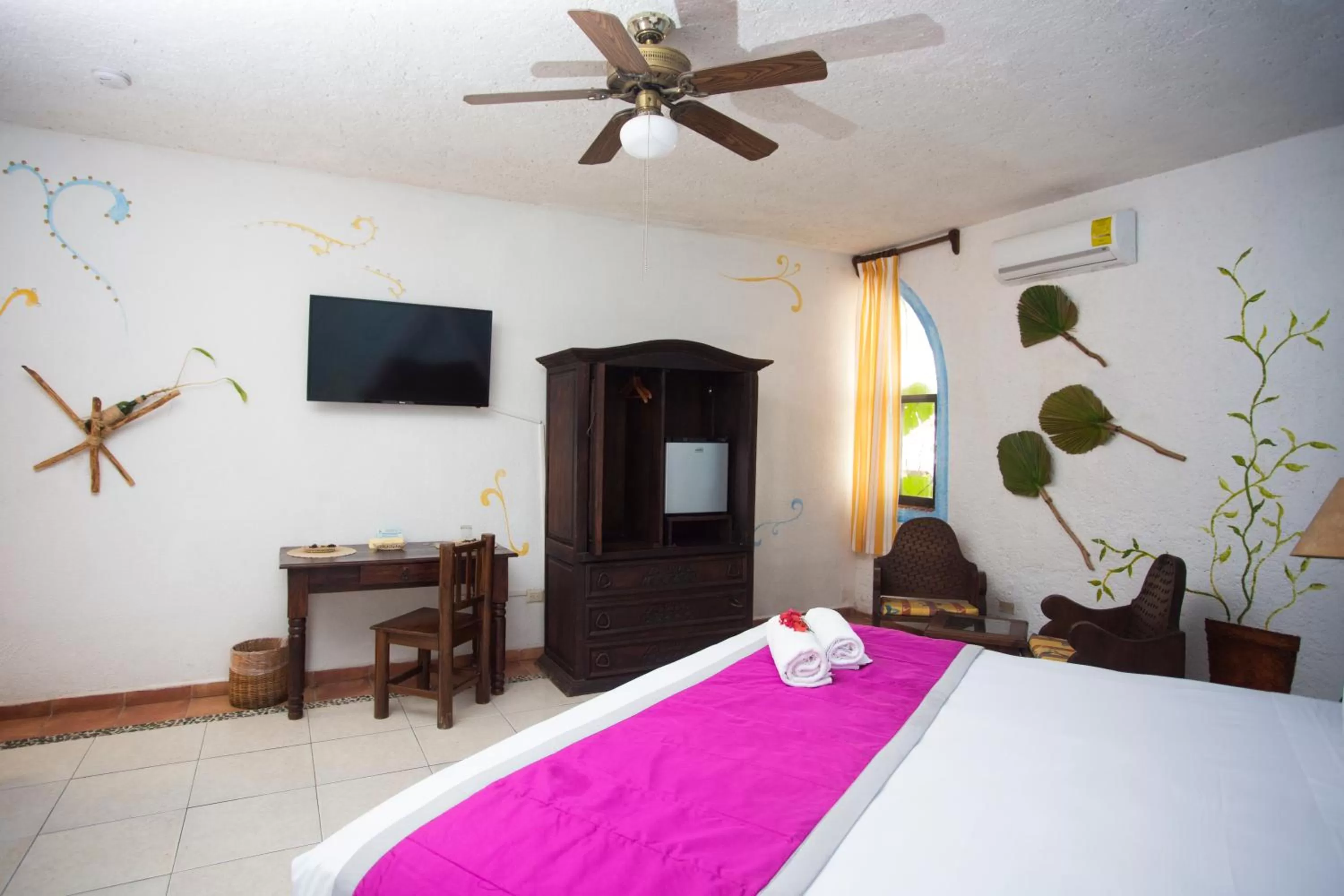 Bed in Hotel Xbalamqué & Spa Cancún Centro