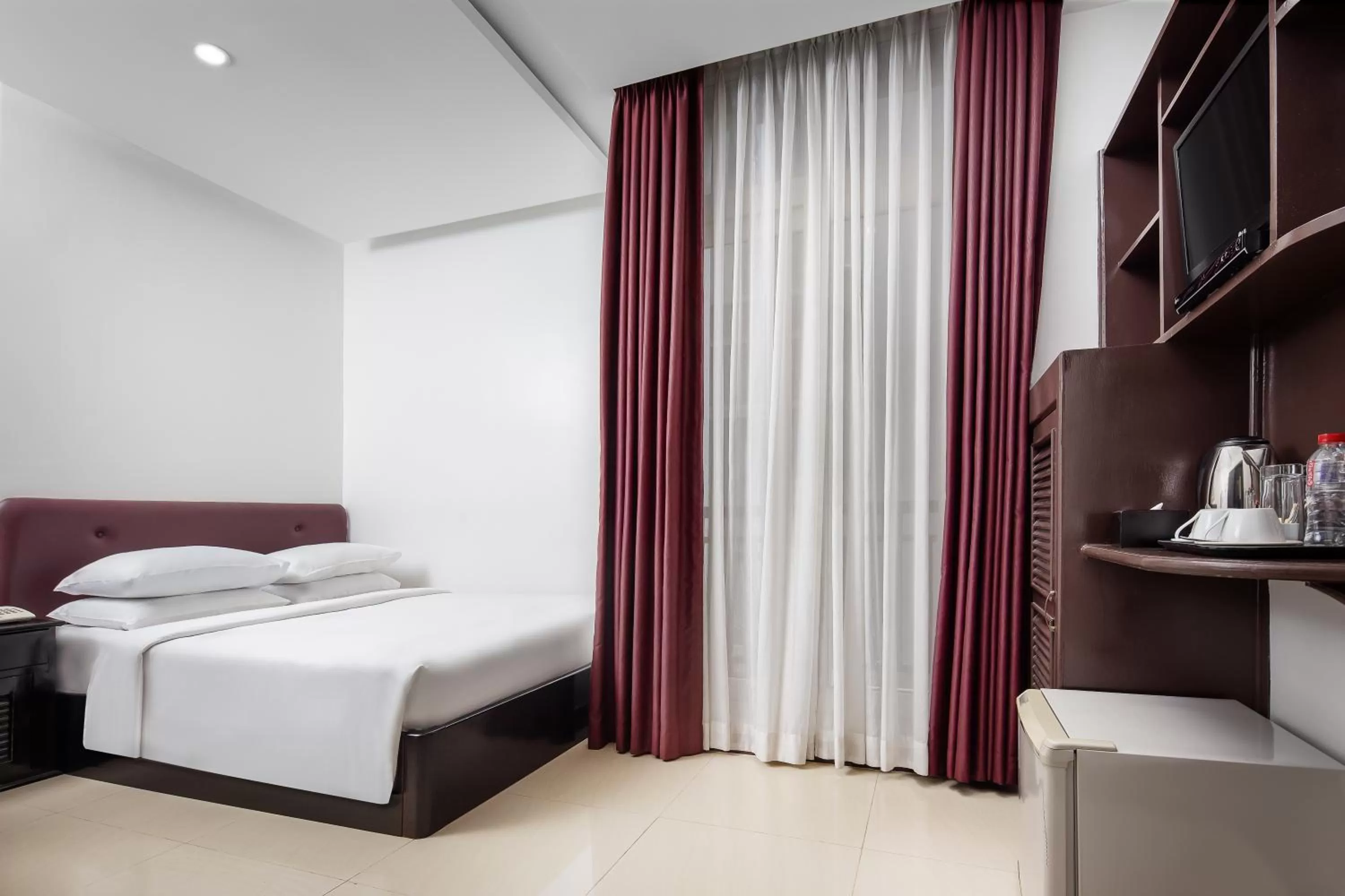 Bedroom, Bed in King Grand Boutique Hotel