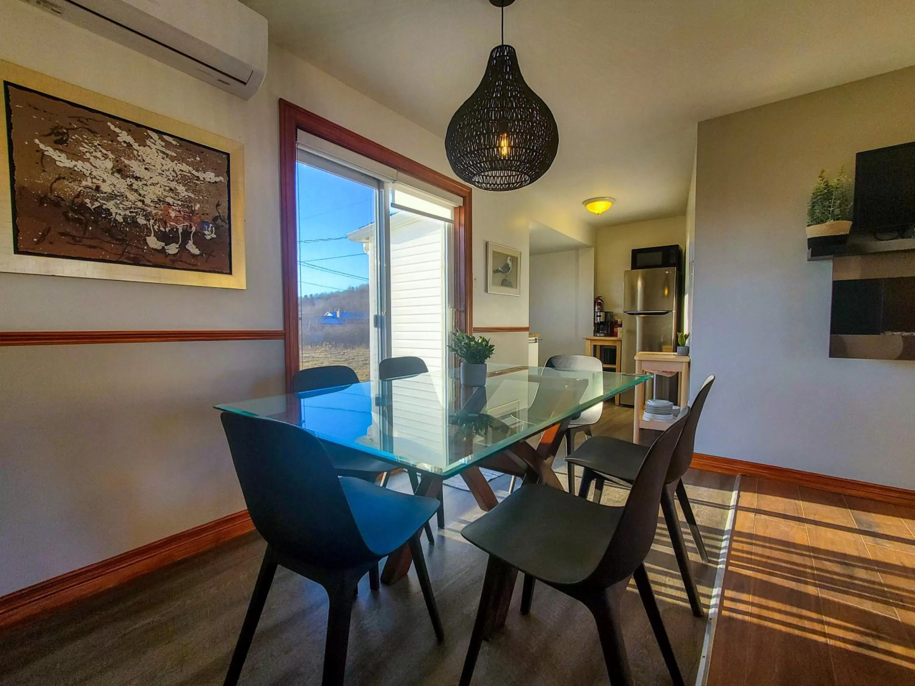 Dining Area in Lofts Fleuve et Montagnes