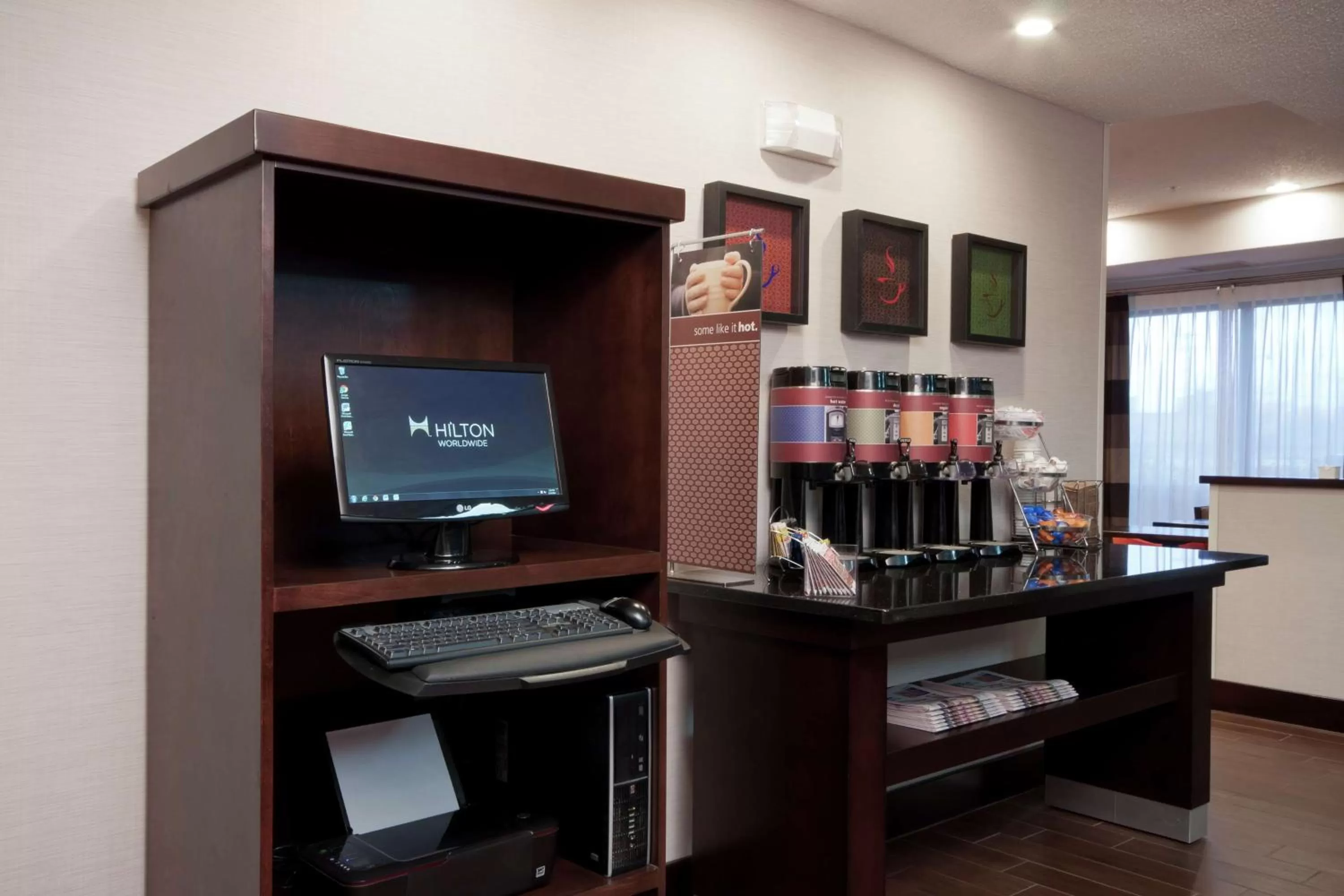 Dining area in Countryside Inn Jackson