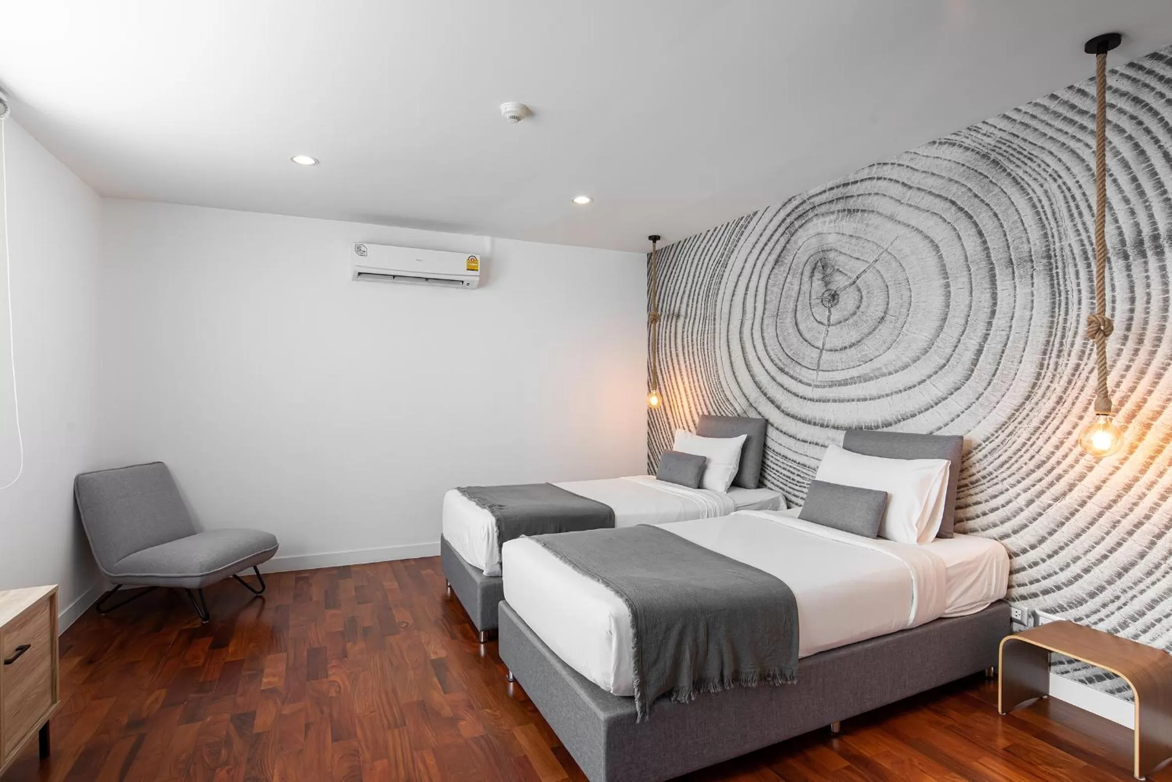 Bedroom, Bed in Benviar Tonson Residence